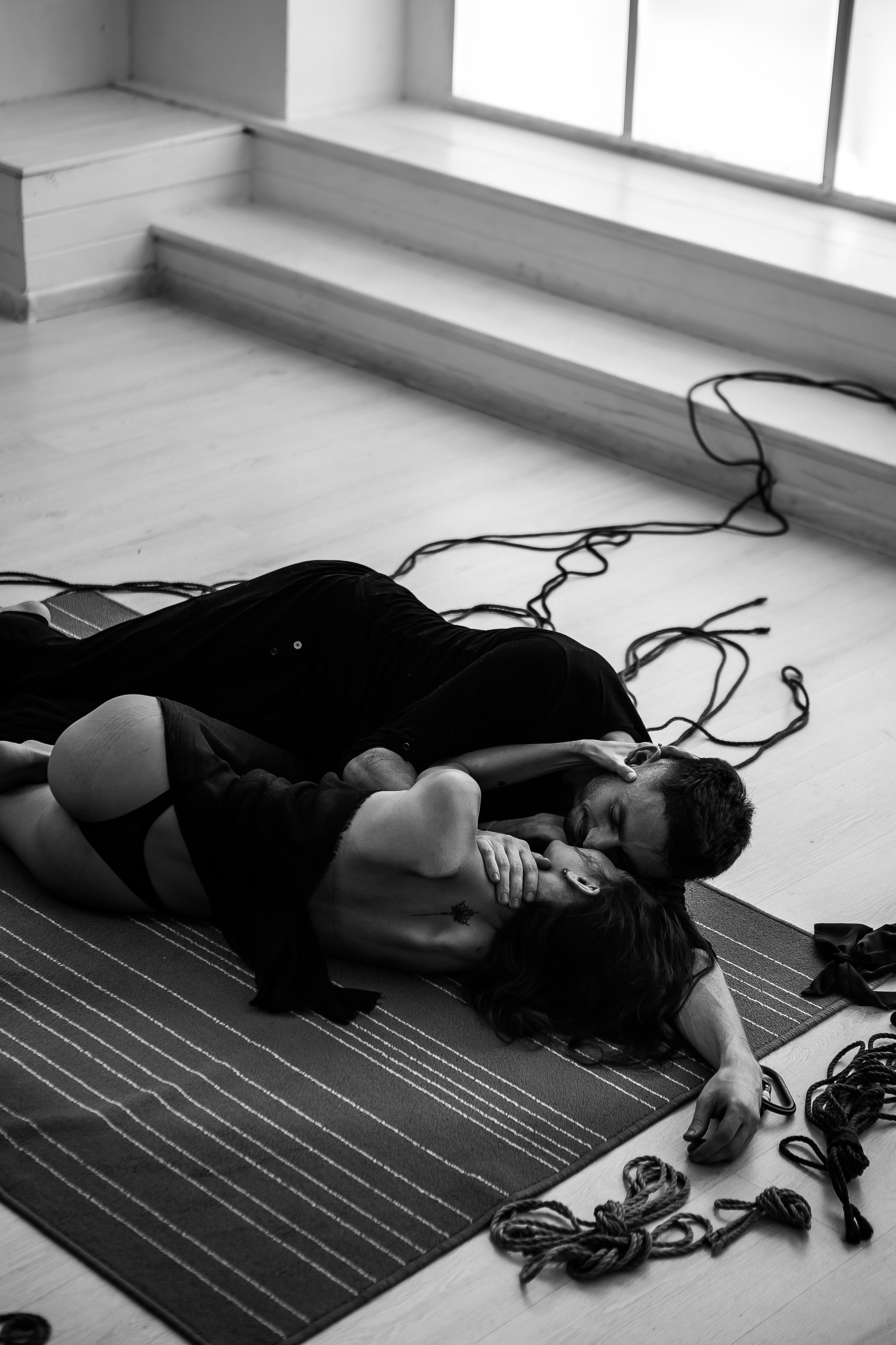 HOT-story. Женский сексуальный фотограф в Анталии, Турции Надин Оздемир