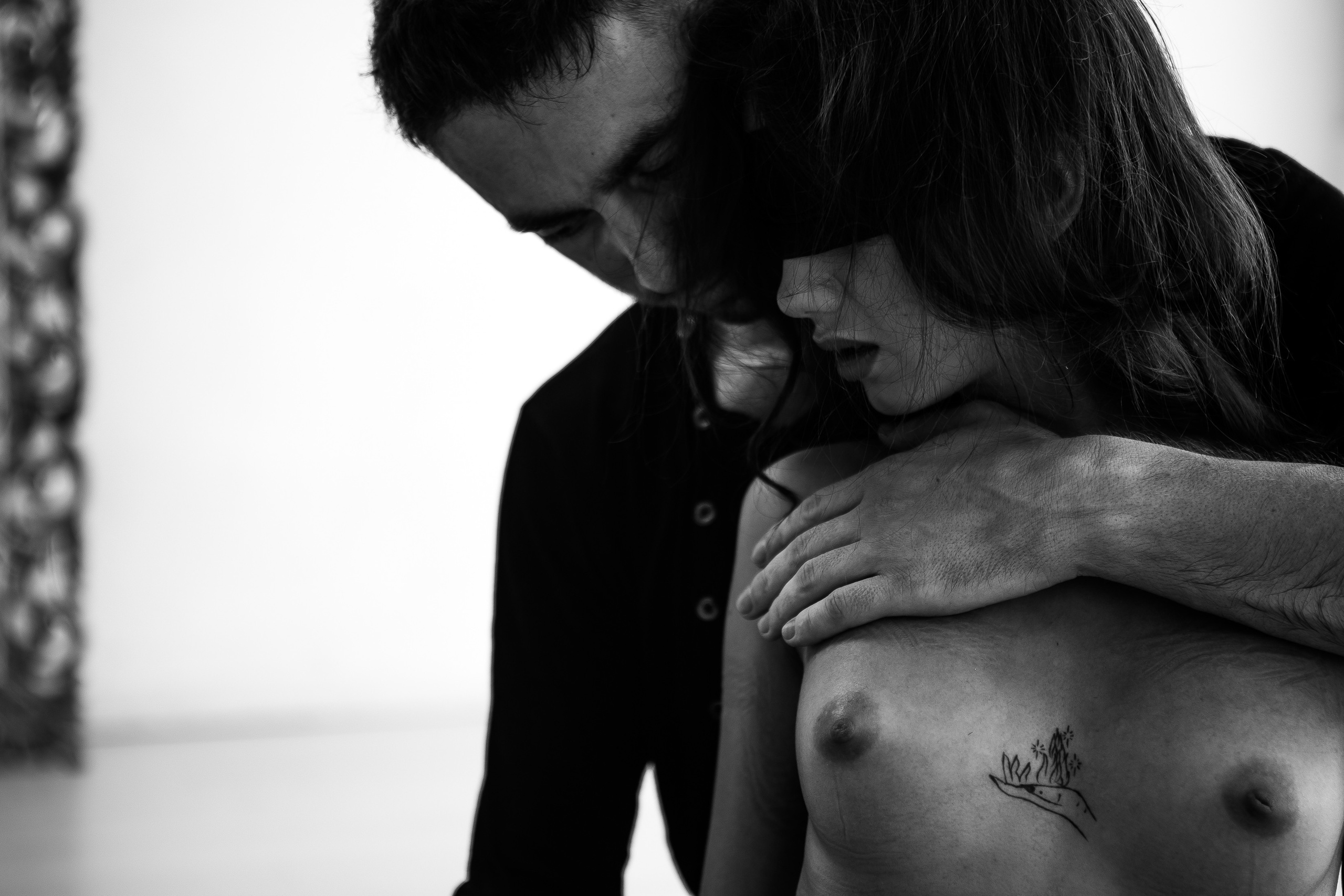 HOT-story. Женский сексуальный фотограф в Анталии, Турции Надин Оздемир