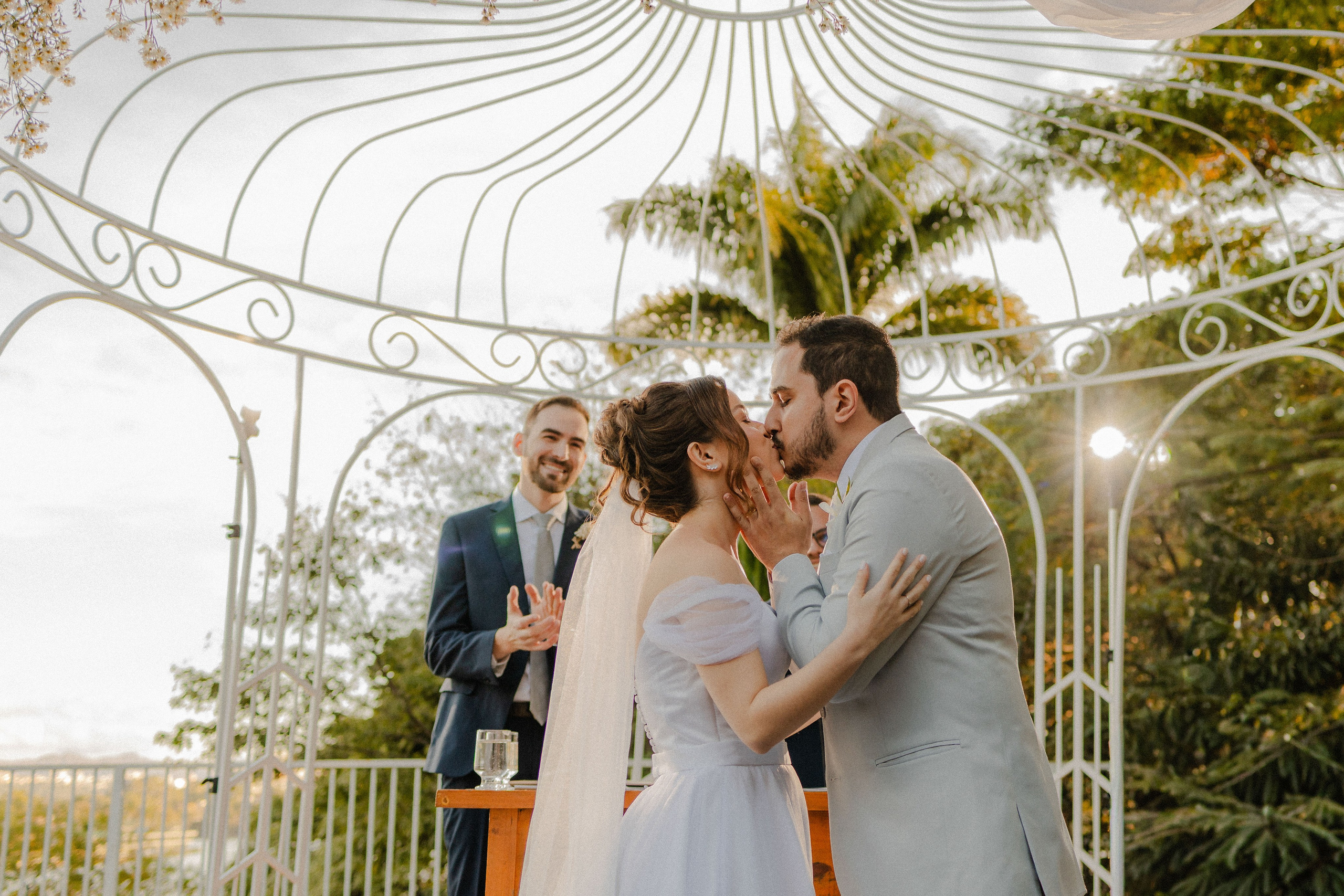 C & H — Leve, calmo e romântico. Fotografia de casamento em Belo Horizonte