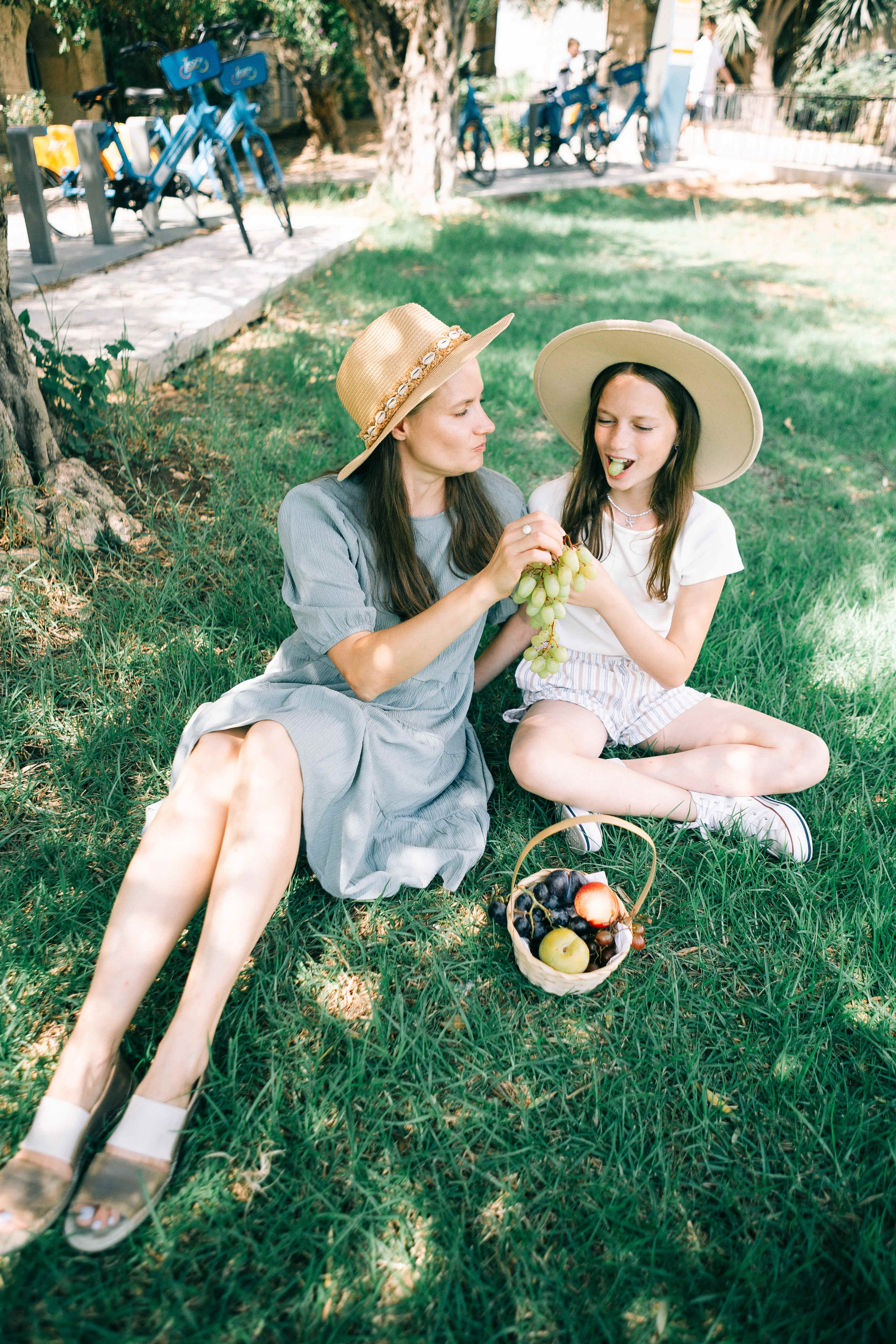 PHOTO SESSION WITH PARENTS. Https://shi-photo.com/