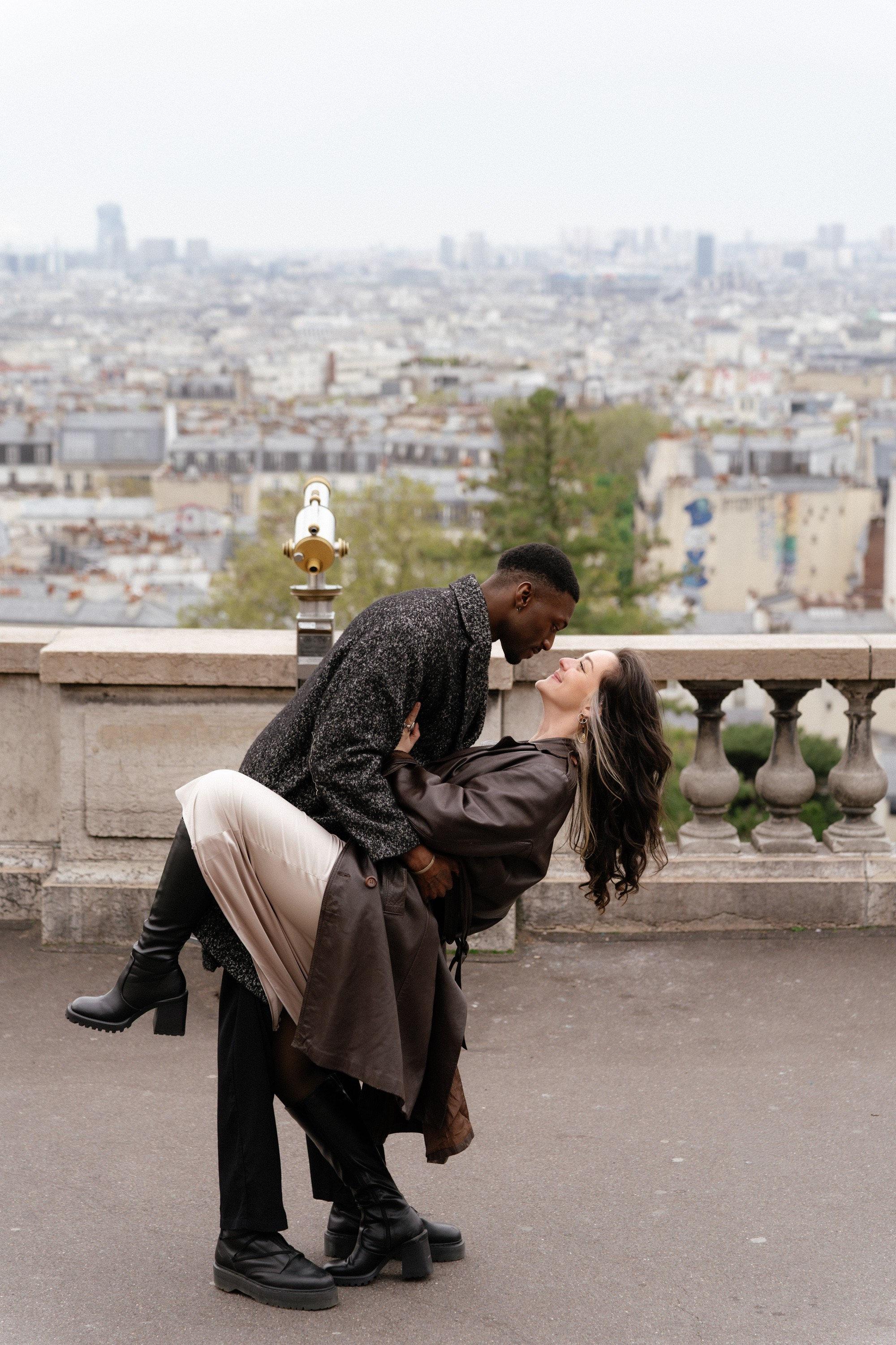 Love Story: Montmartre. Photographe et vidéaste à Paris