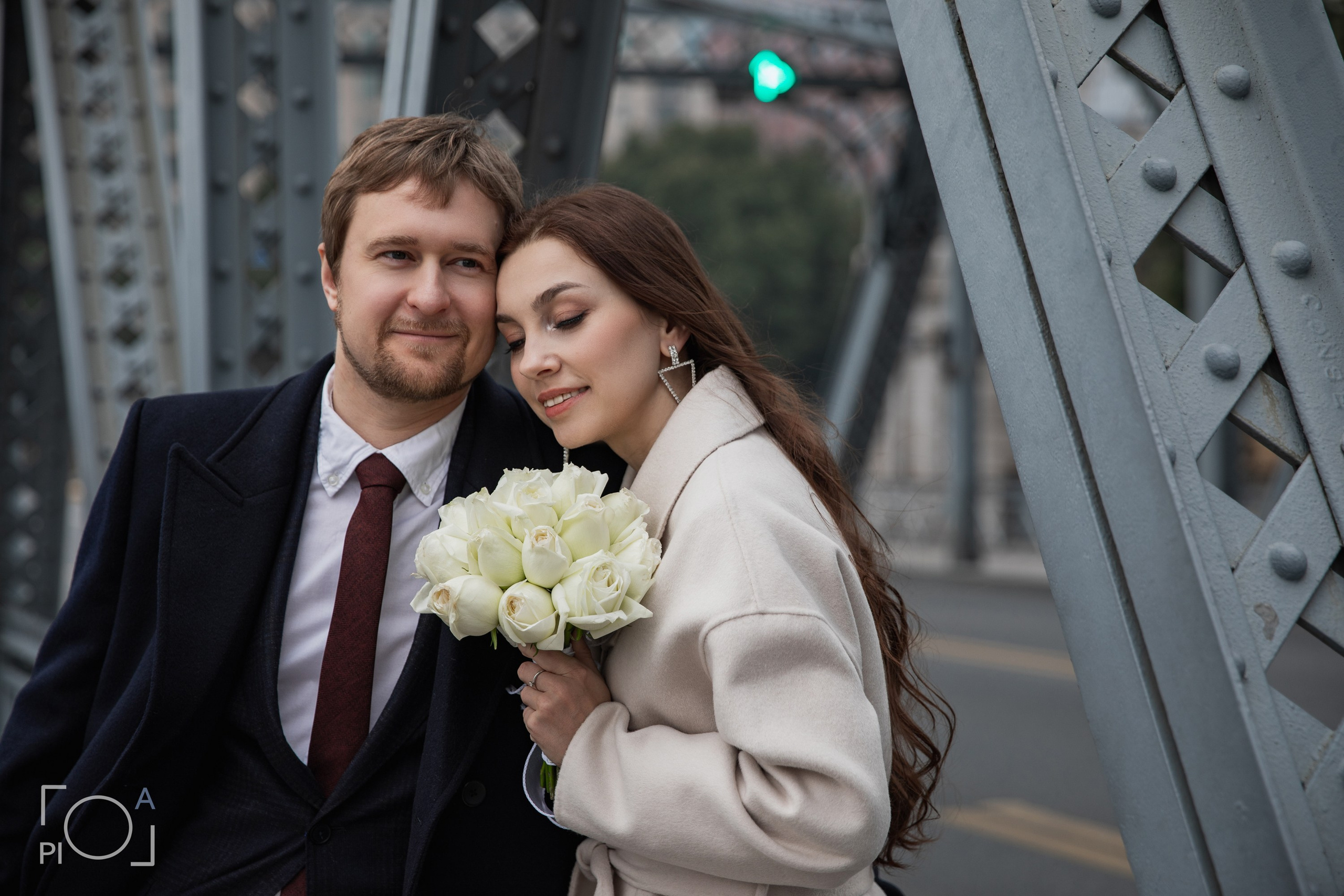 Свадебная фотосессия с консульской подписью в консульстве. Фотограф в Шанхае — Лола Пидлуская