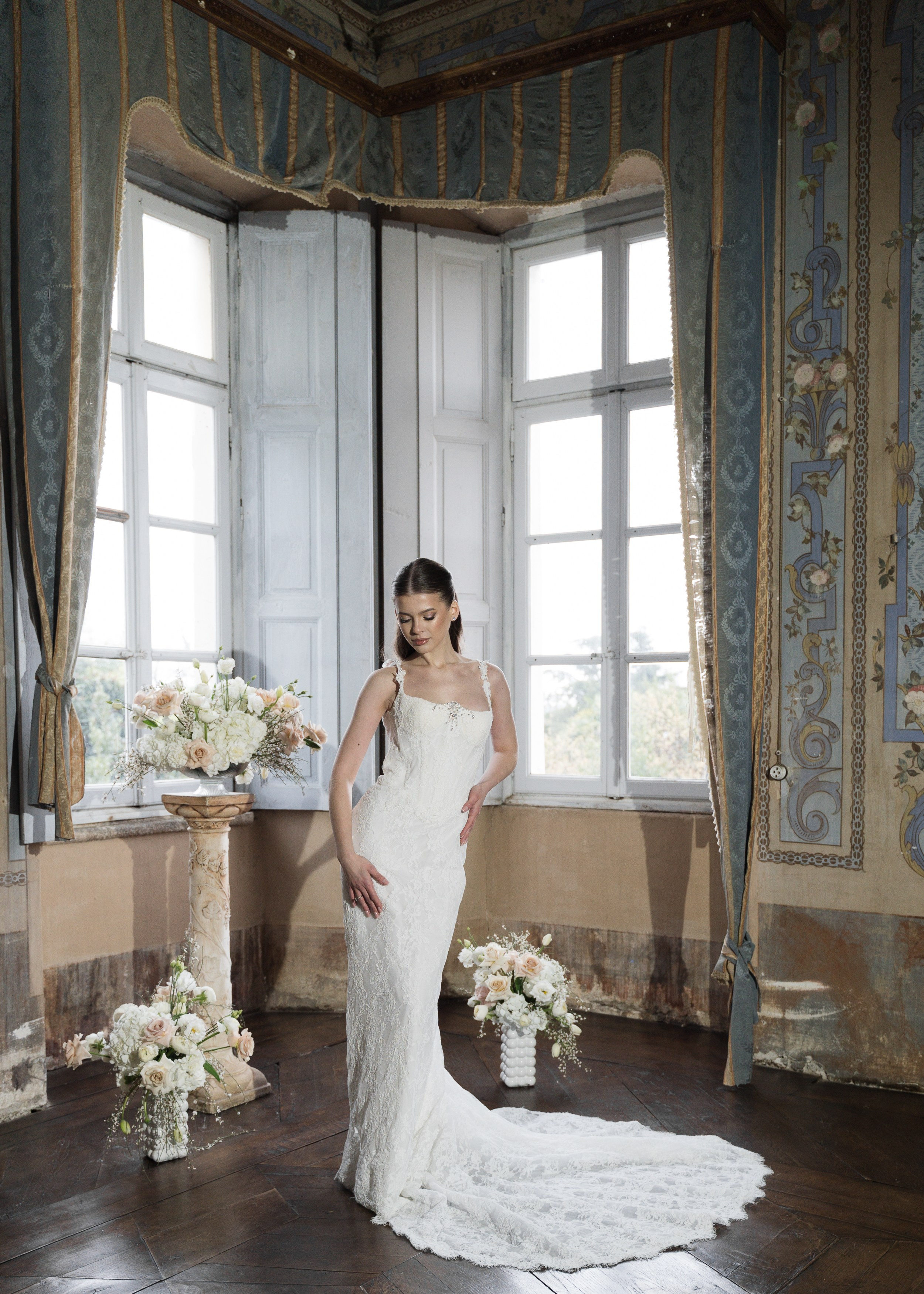 Intimate wedding in Milan. Proposal Photographer in Lake Como