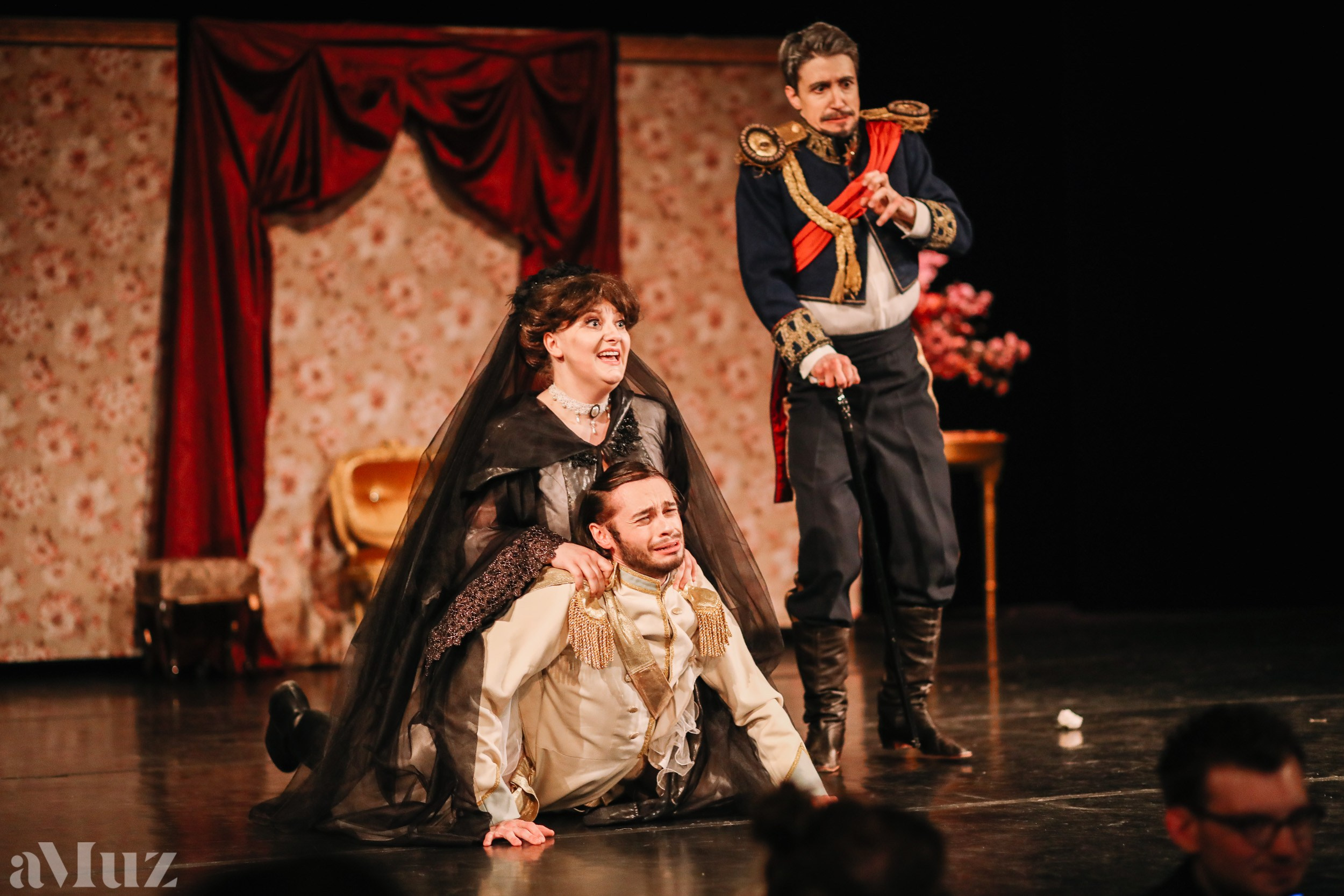 Opera Łąkowa. Fotograf Ślubny Warszawa - Sesje Biznesowe Rodzinne Eventy