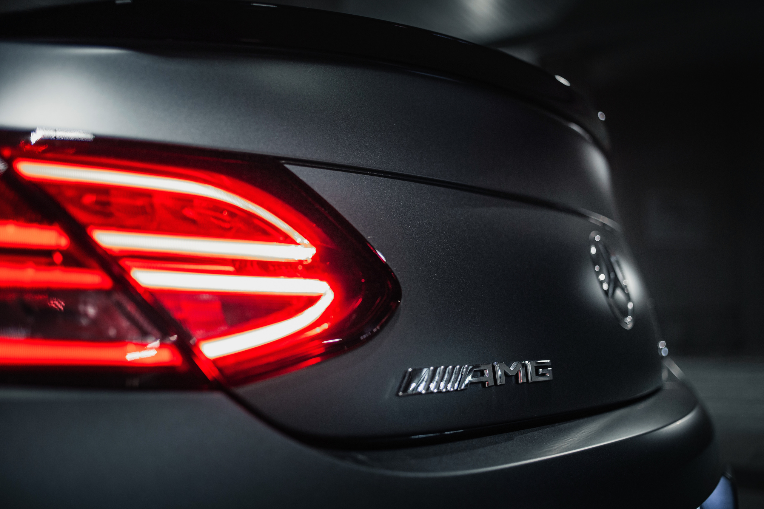 Mercedes-Benz C43 AMG. Photographe de voitures à Paris — Vitalii Motruk