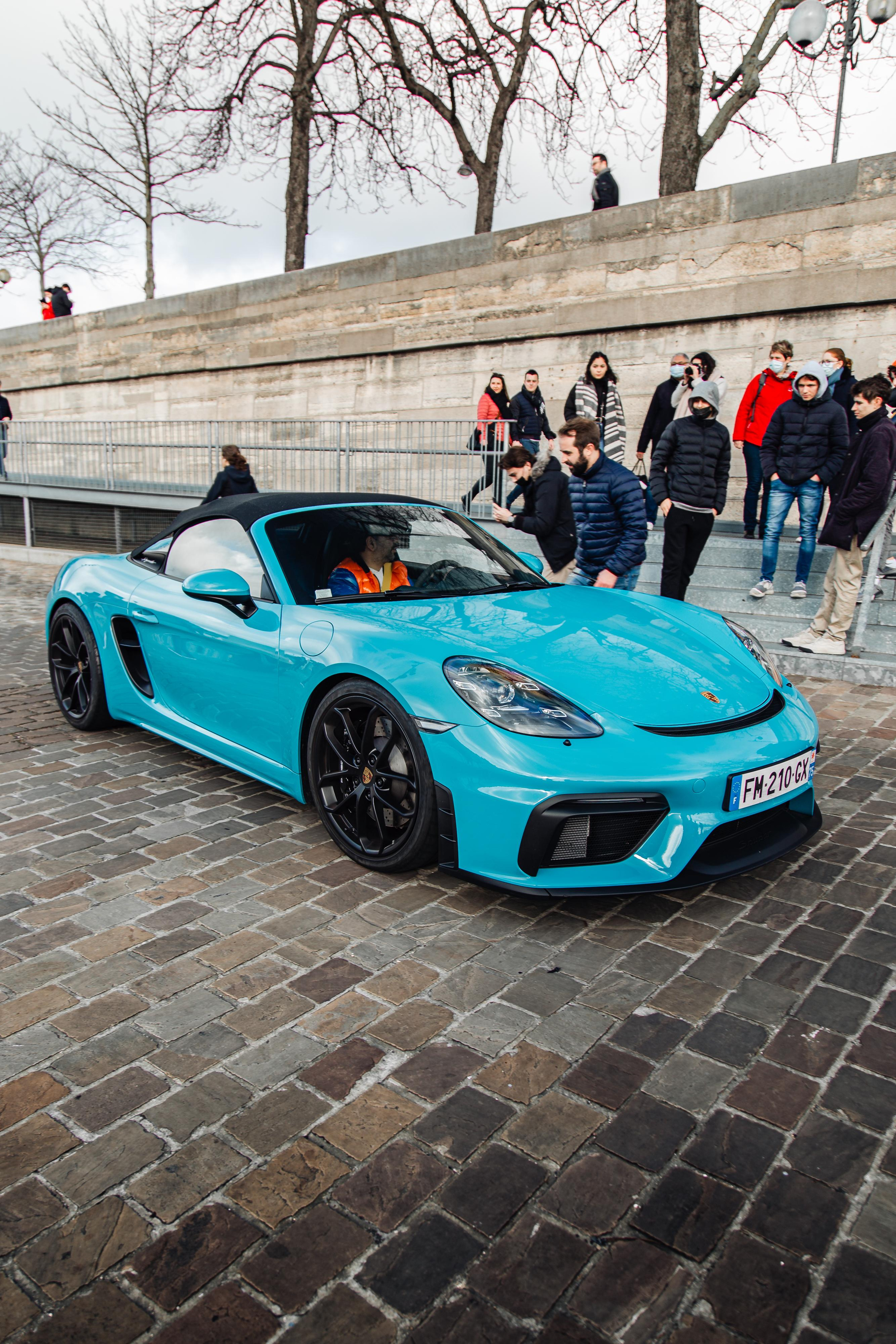 Rassemblement Bateau Mouche 20 fevrier. Photographe de voitures à Paris — Vitalii Motruk