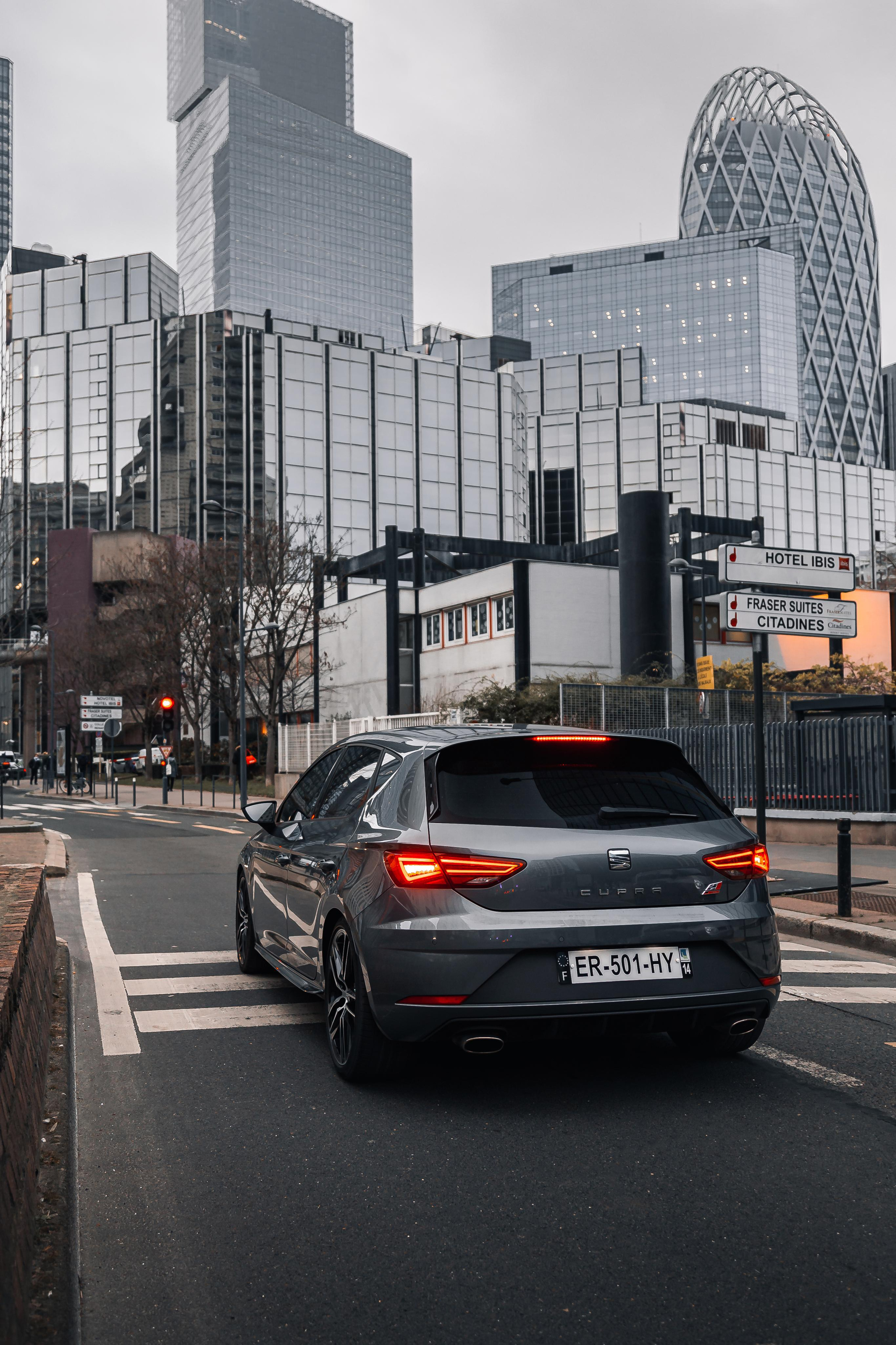 Seat Cupra. Photographer in Paris — Vitalii Motruk