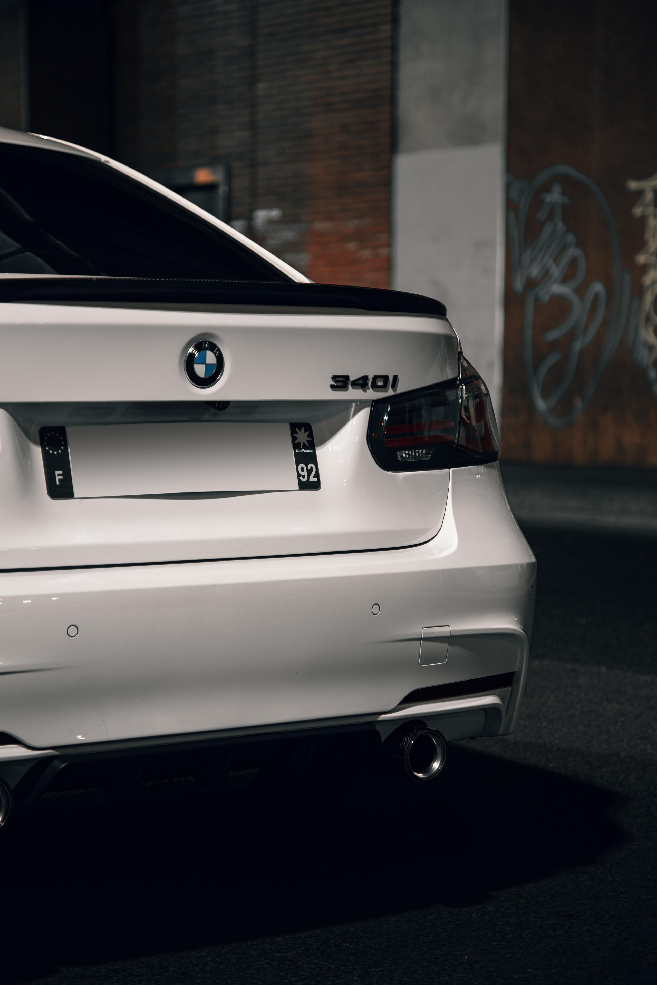 BMW 340i. Photographer in Paris — Vitalii Motruk