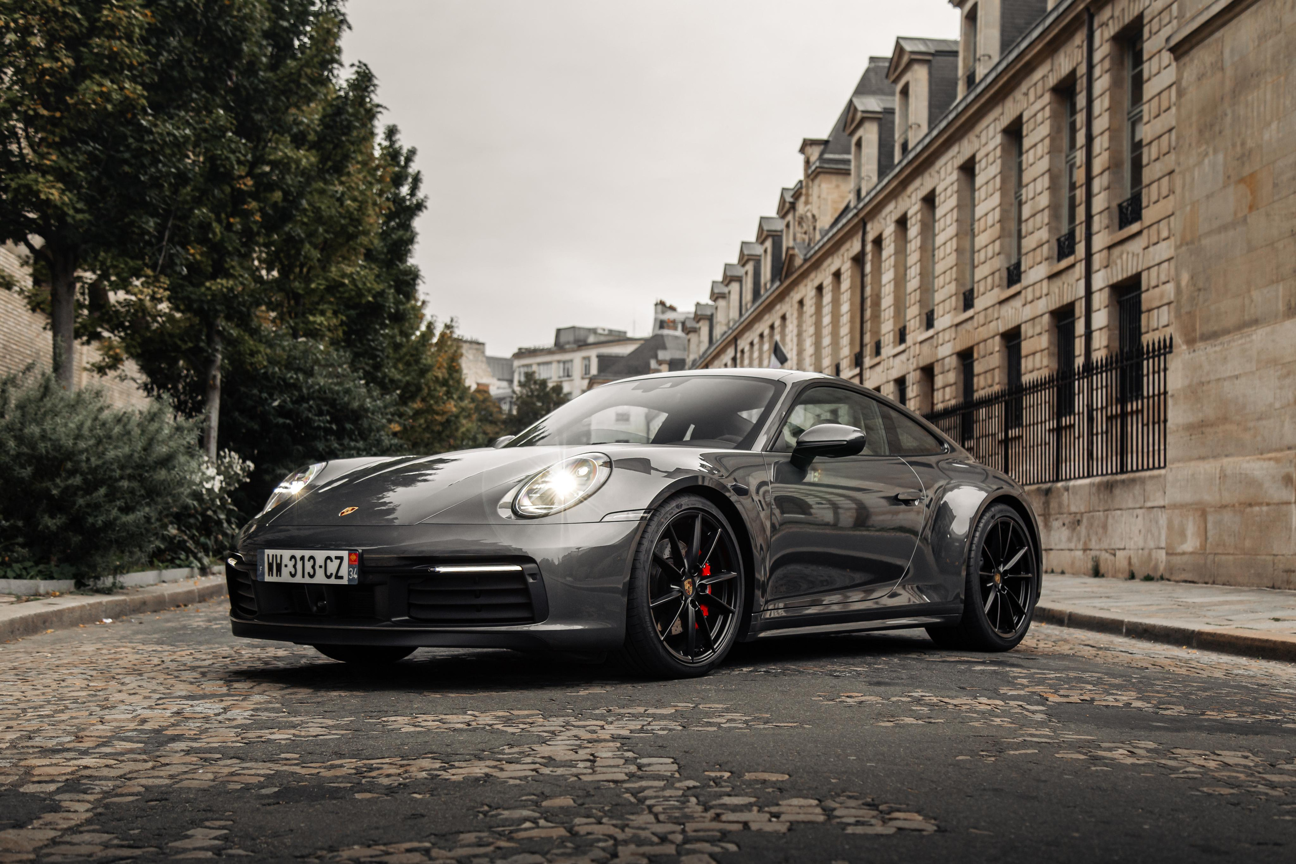 Porsche 911 Carrera S. Photographe de voitures à Paris — Vitalii Motruk