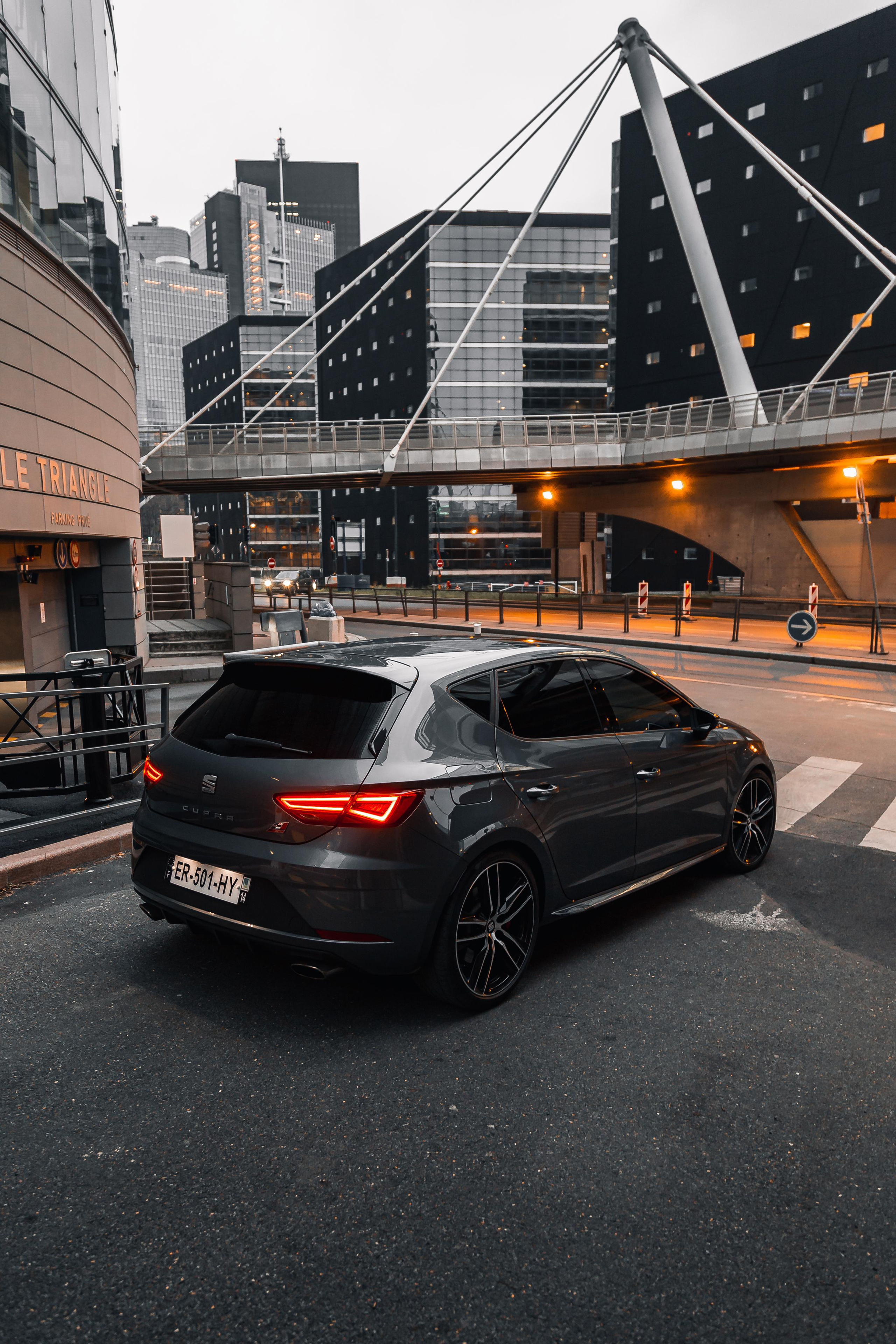 Seat Cupra. Photographer in Paris — Vitalii Motruk