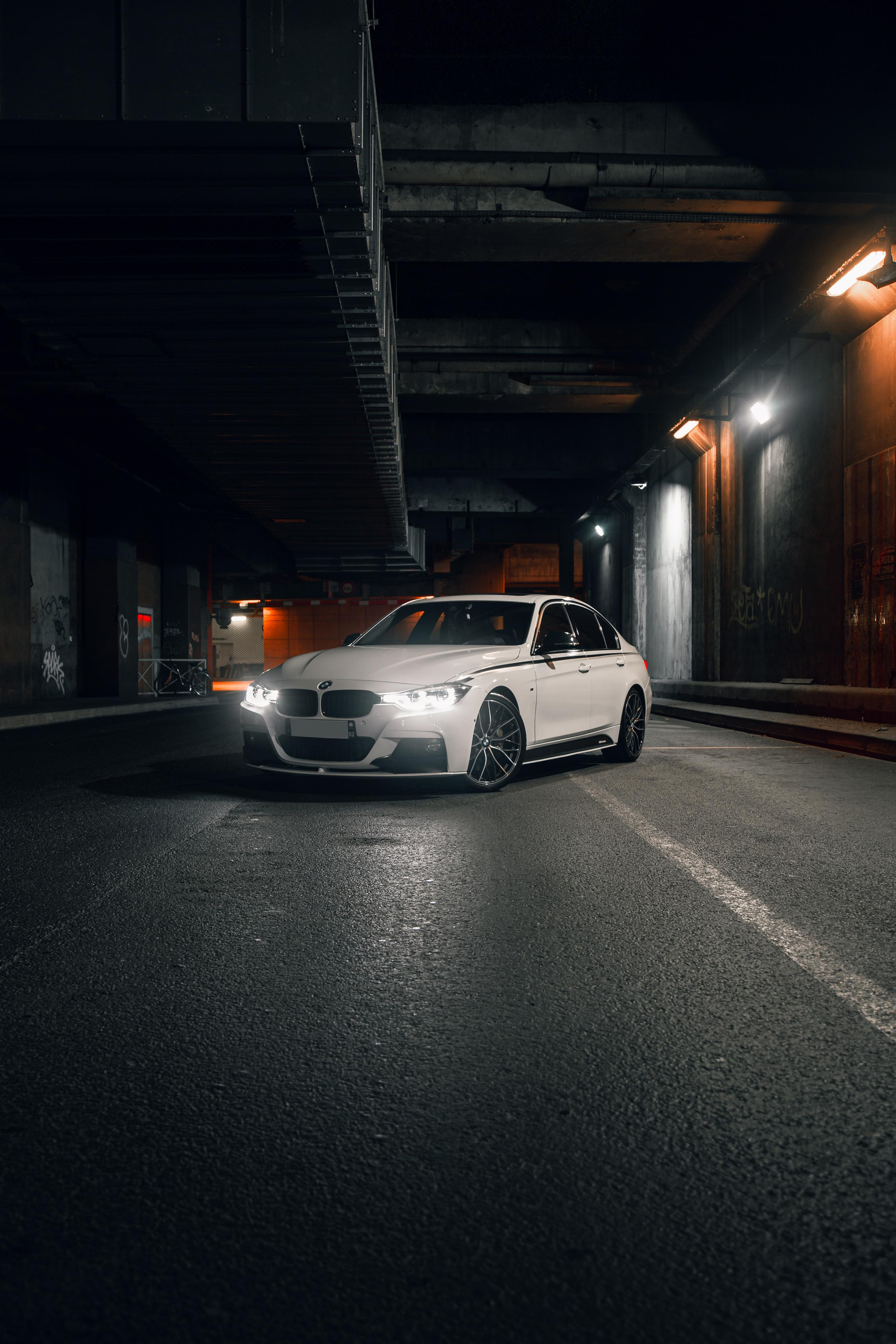 BMW 340i. Photographer in Paris — Vitalii Motruk