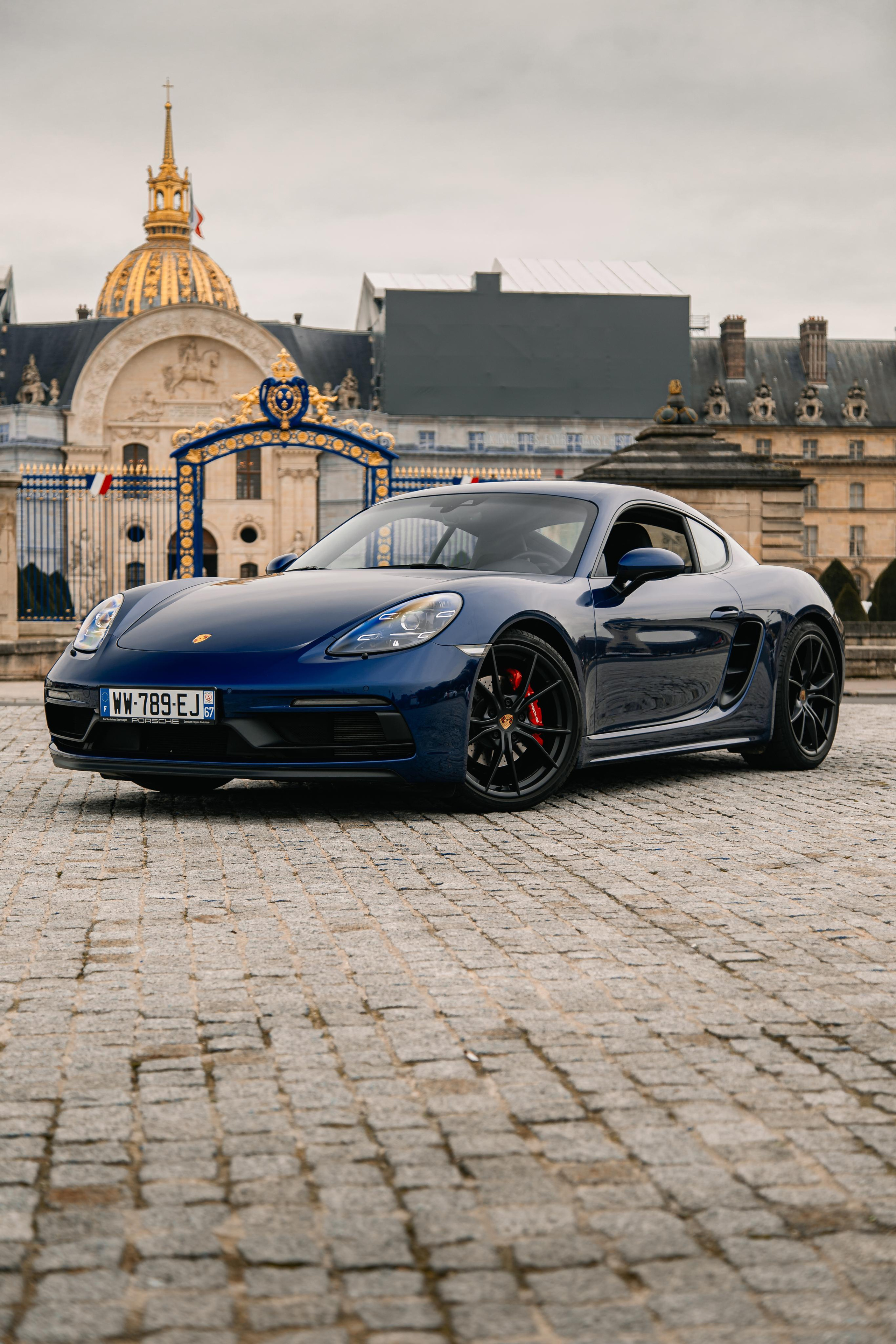 Porsche Cayman. Photographe de voitures à Paris — Vitalii Motruk