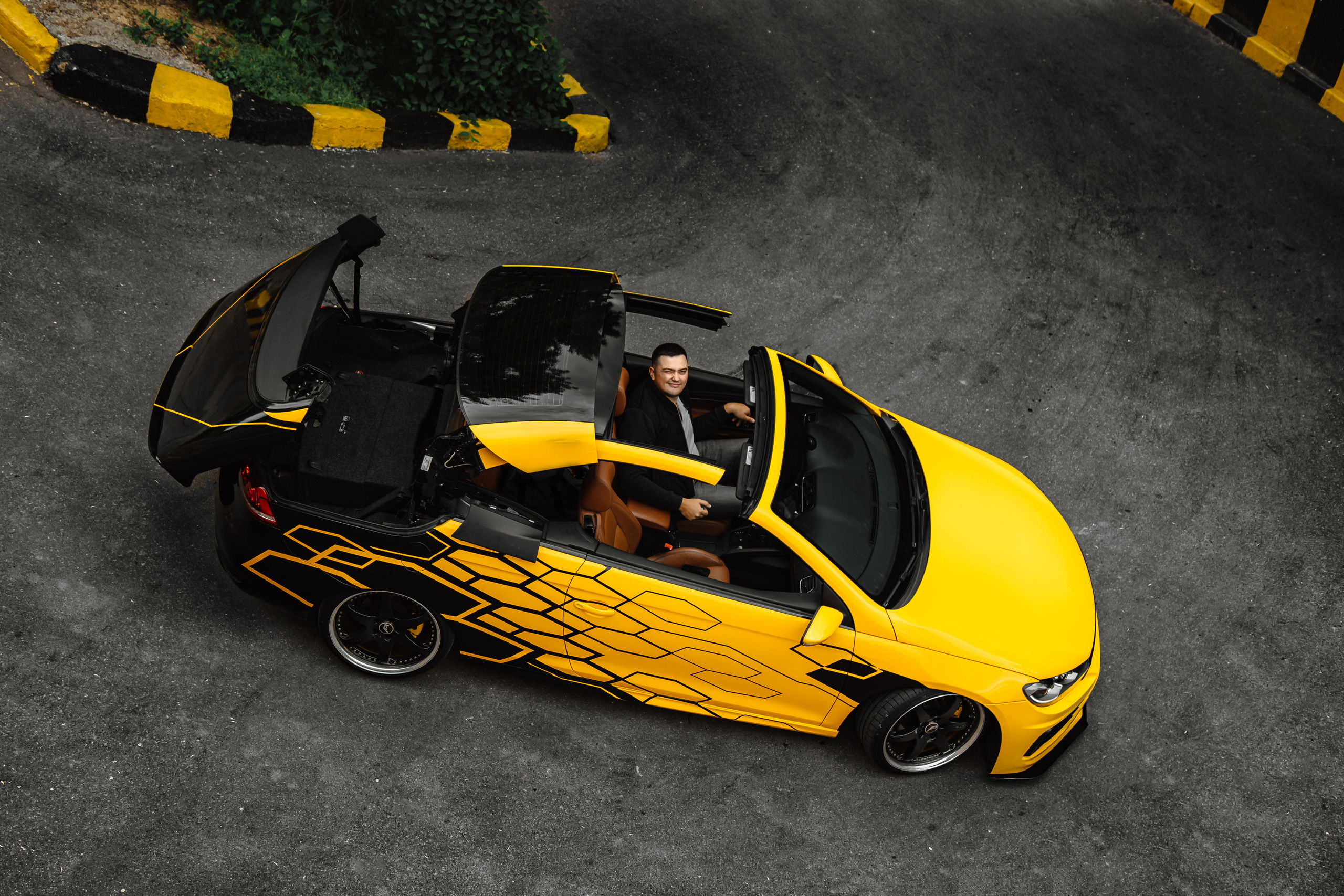 VW EOS. Photographer in Paris — Vitalii Motruk