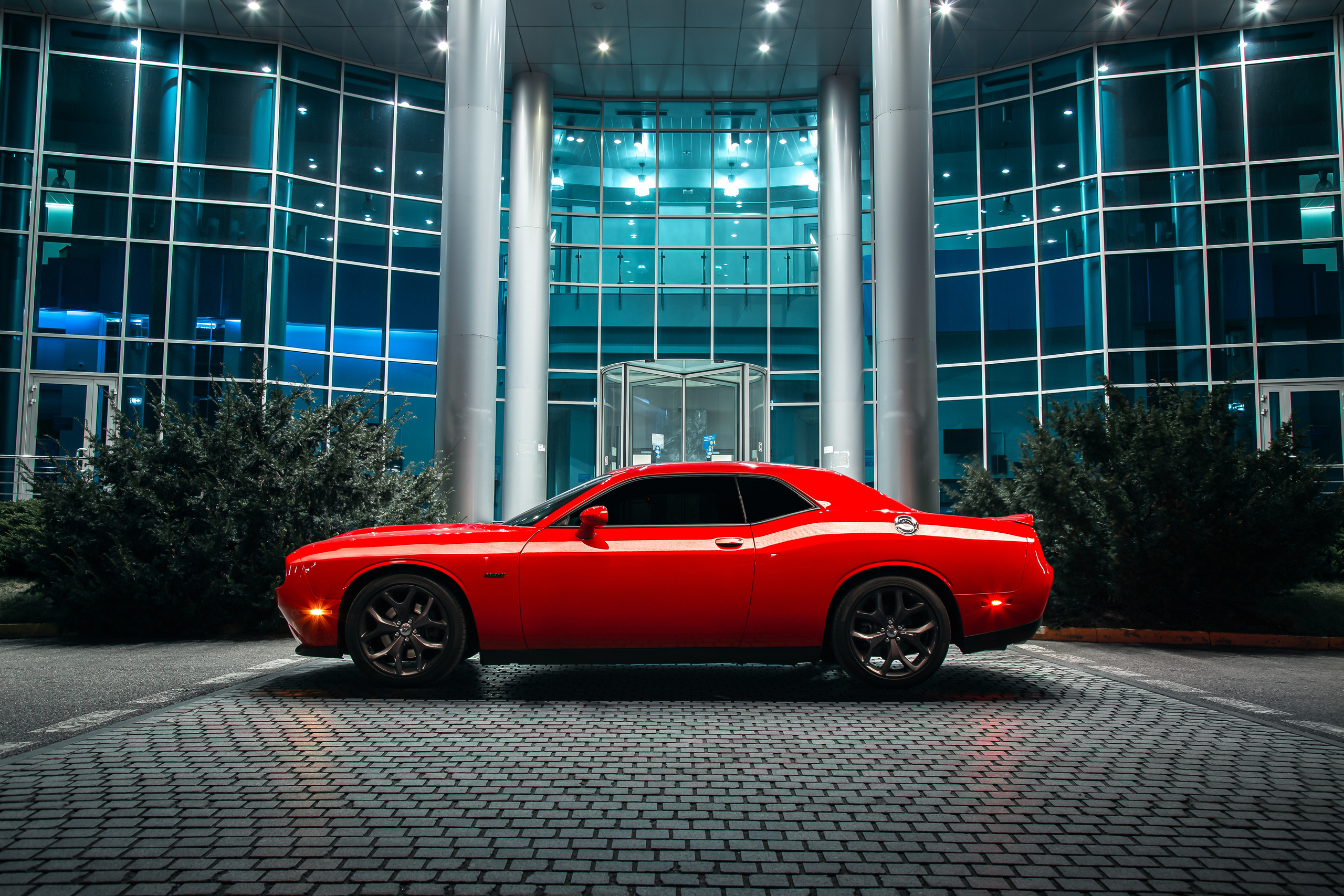 Dodge Challenger. Photographe de voitures à Paris — Vitalii Motruk