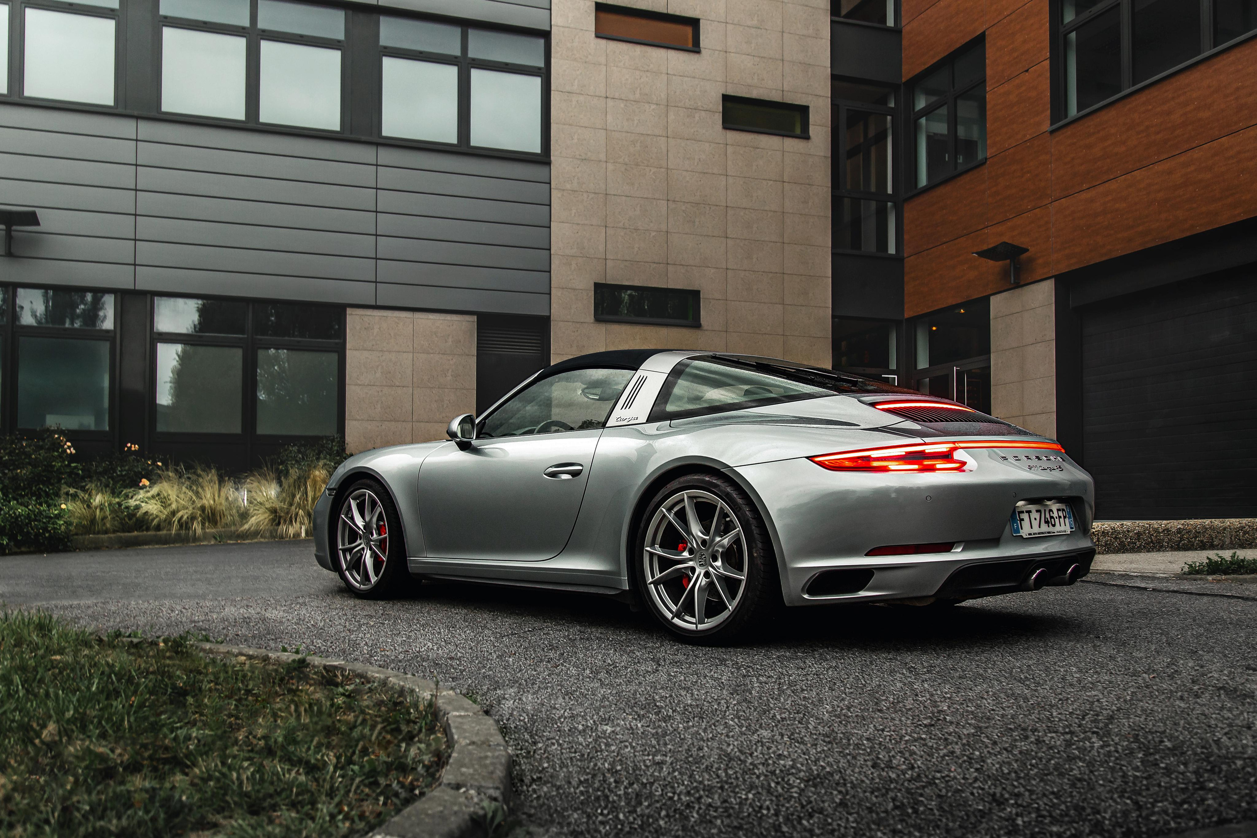 Porsche 911 Targa 4s. Photographer in Paris — Vitalii Motruk