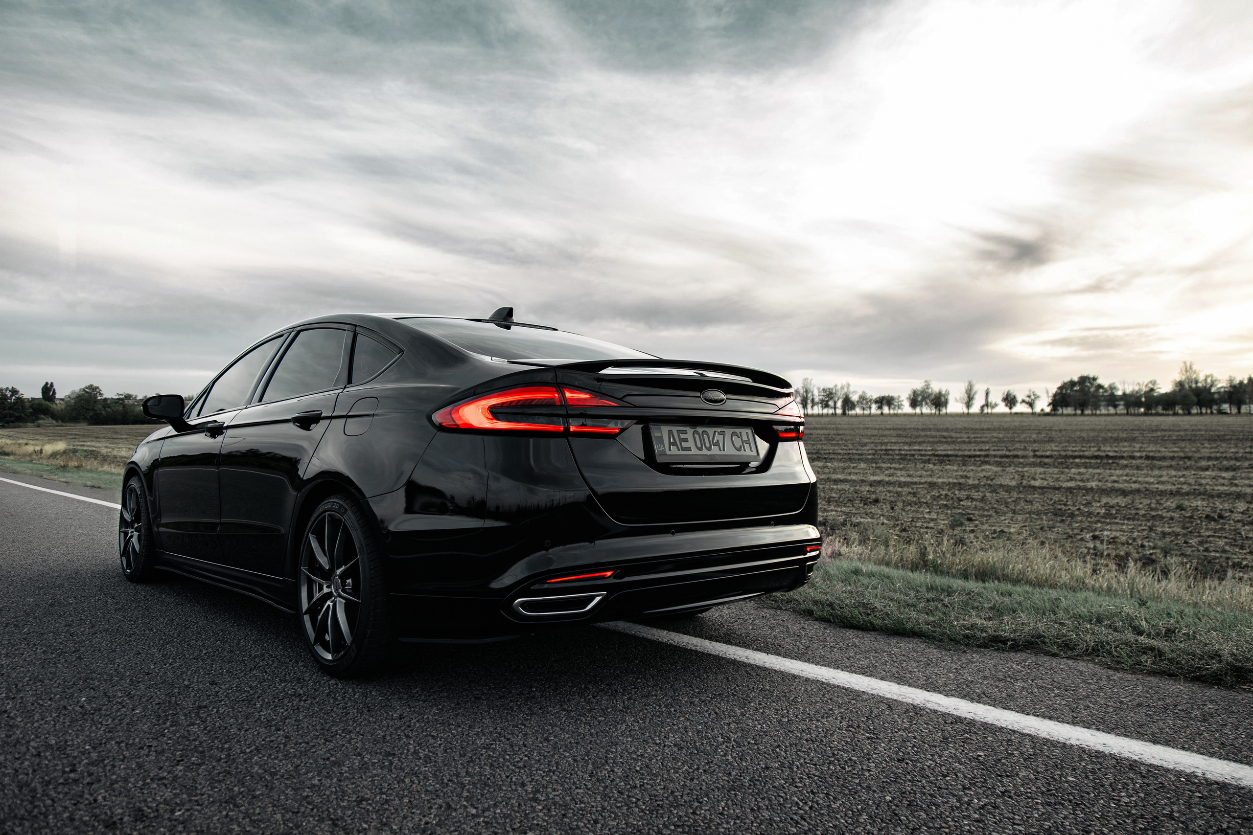 Ford Fusion. Photographe de voitures à Paris — Vitalii Motruk