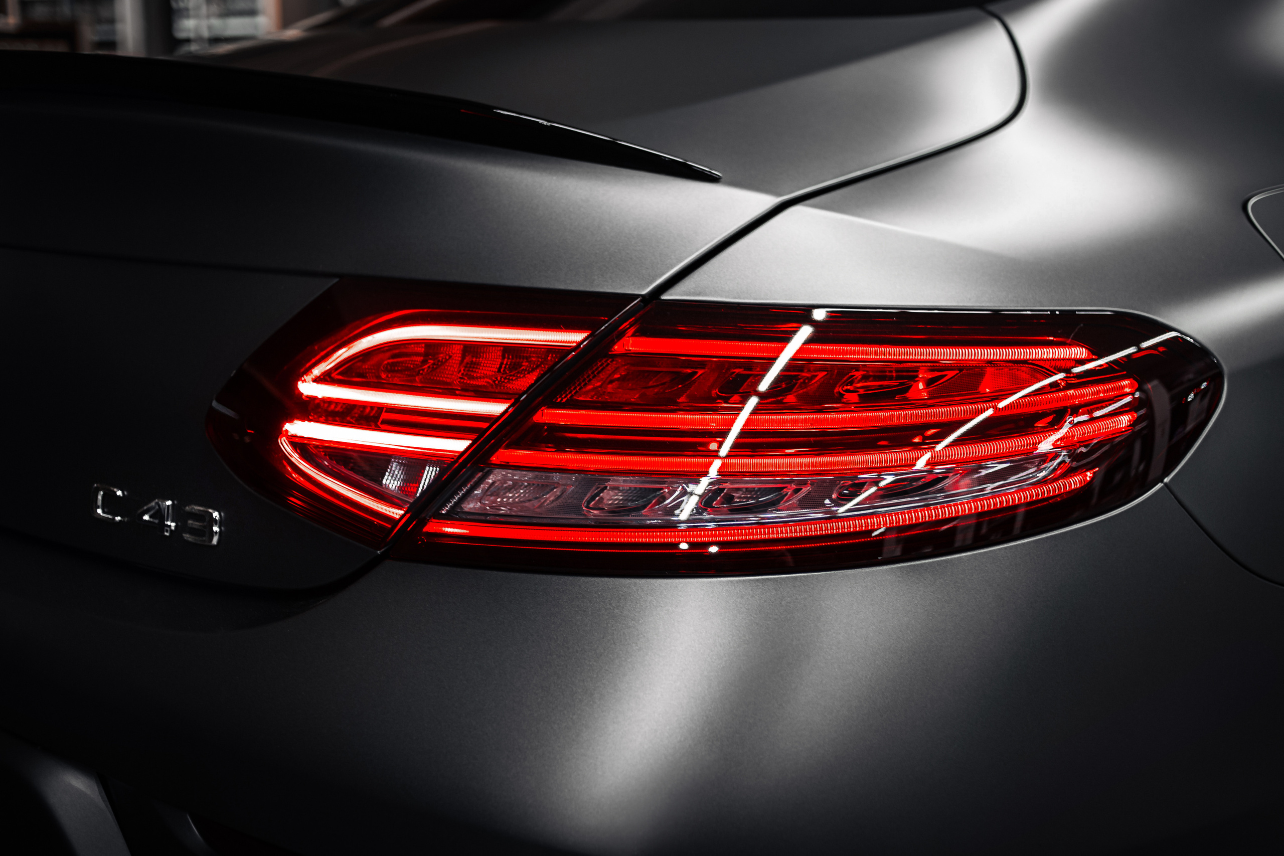 Mercedes-Benz C43 AMG. Photographe de voitures à Paris — Vitalii Motruk