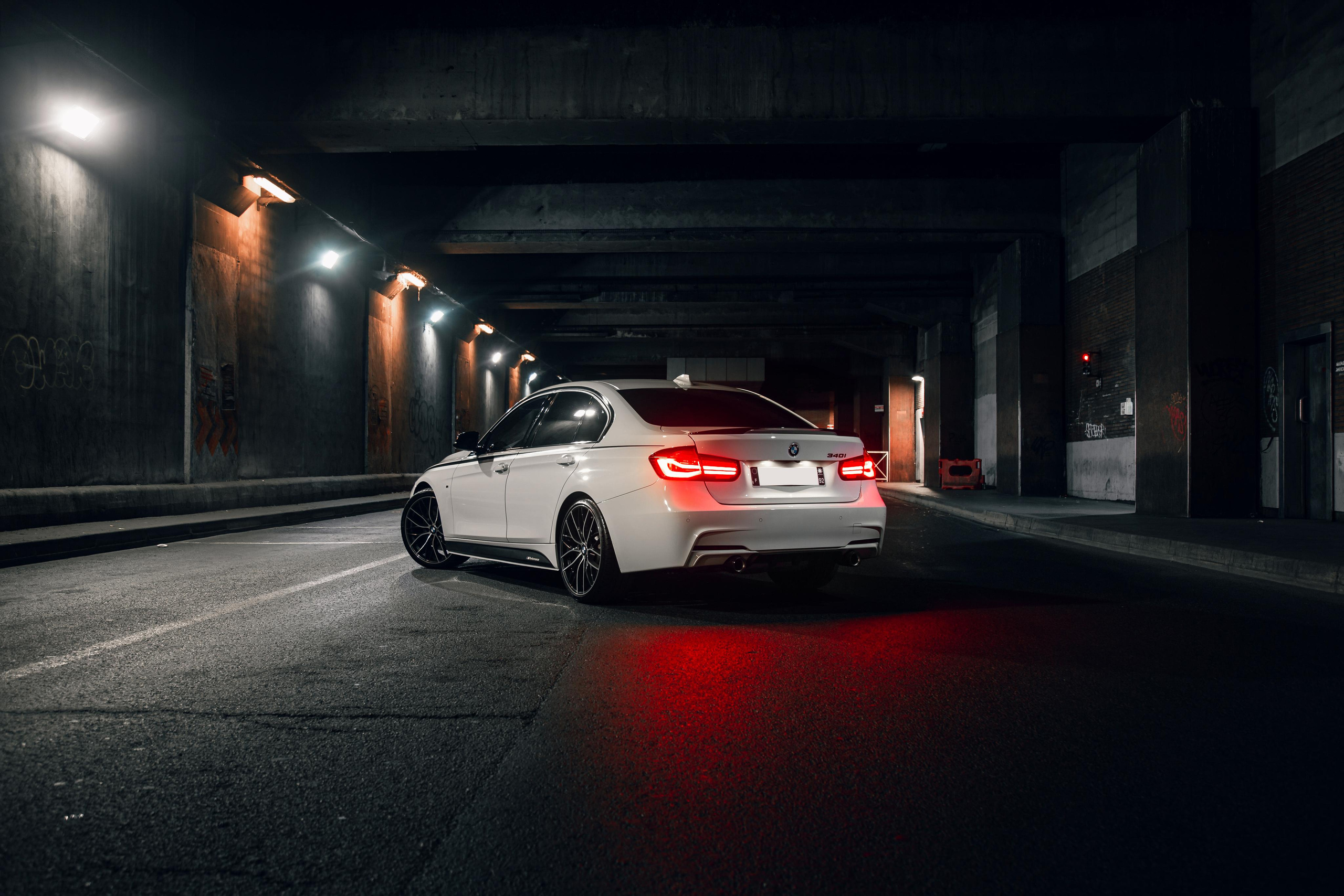 BMW 340i. Photographer in Paris — Vitalii Motruk