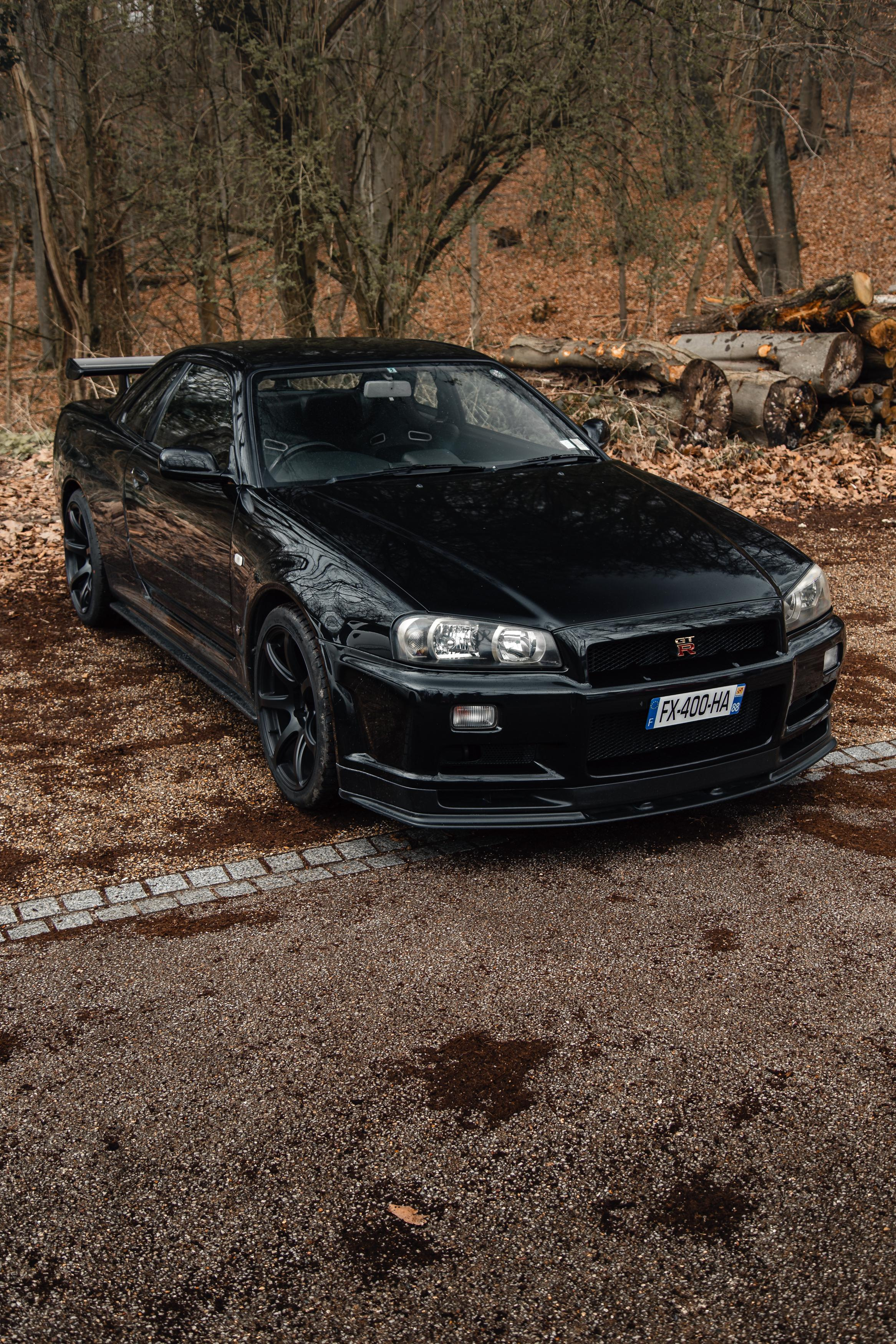 Nissan Meudon. Photographe de voitures à Paris — Vitalii Motruk