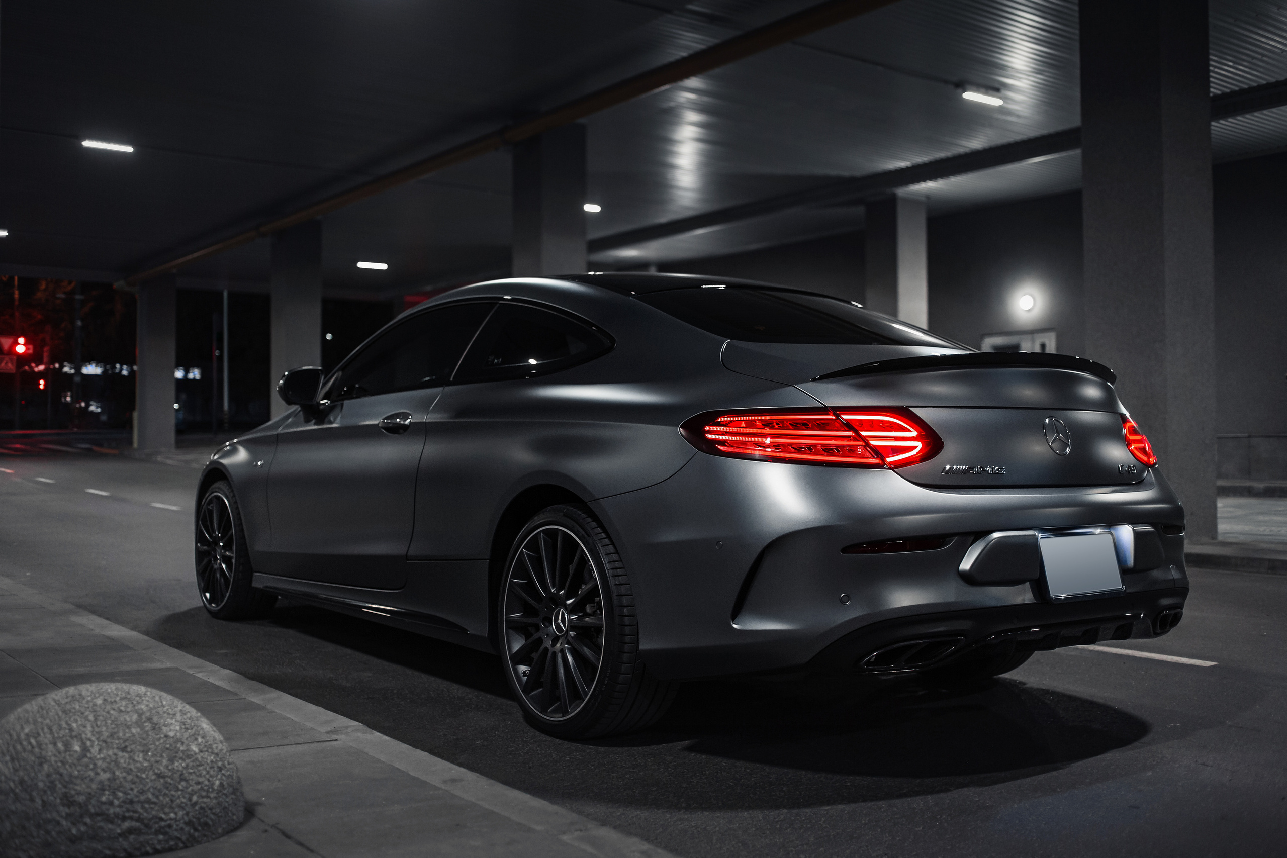 Mercedes-Benz C43 AMG. Photographe de voitures à Paris — Vitalii Motruk