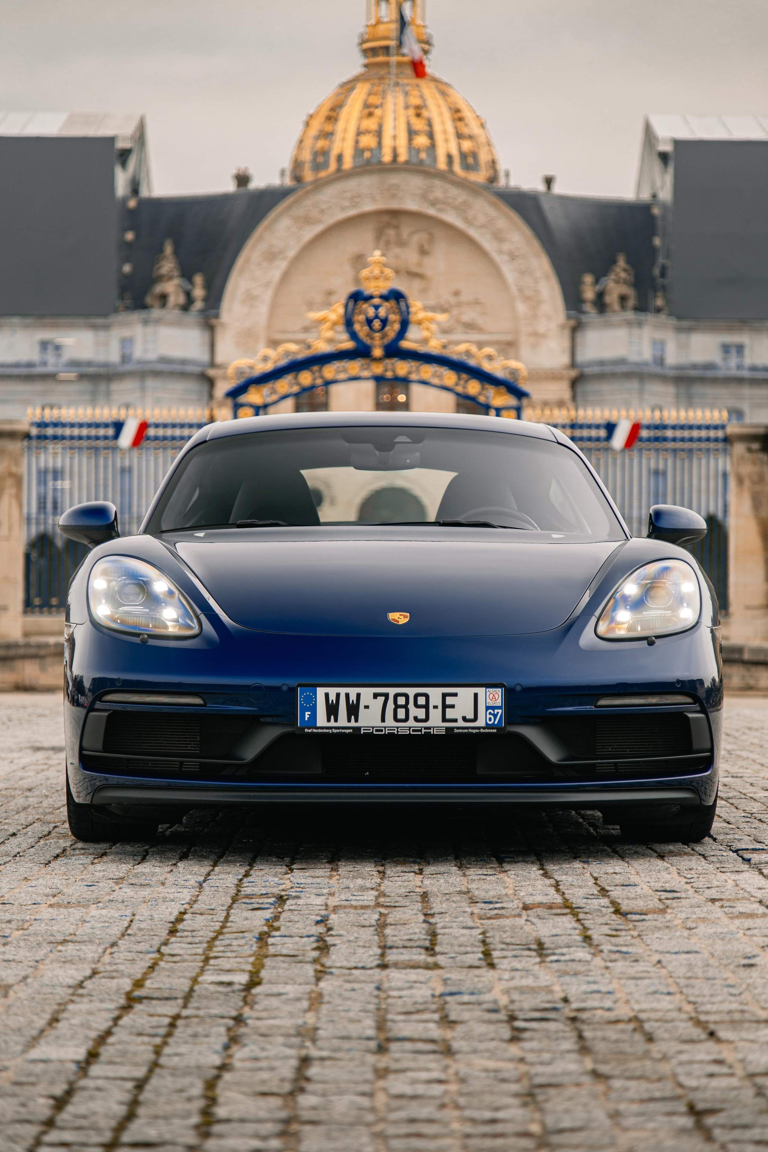 Porsche Cayman. Photographe de voitures à Paris — Vitalii Motruk