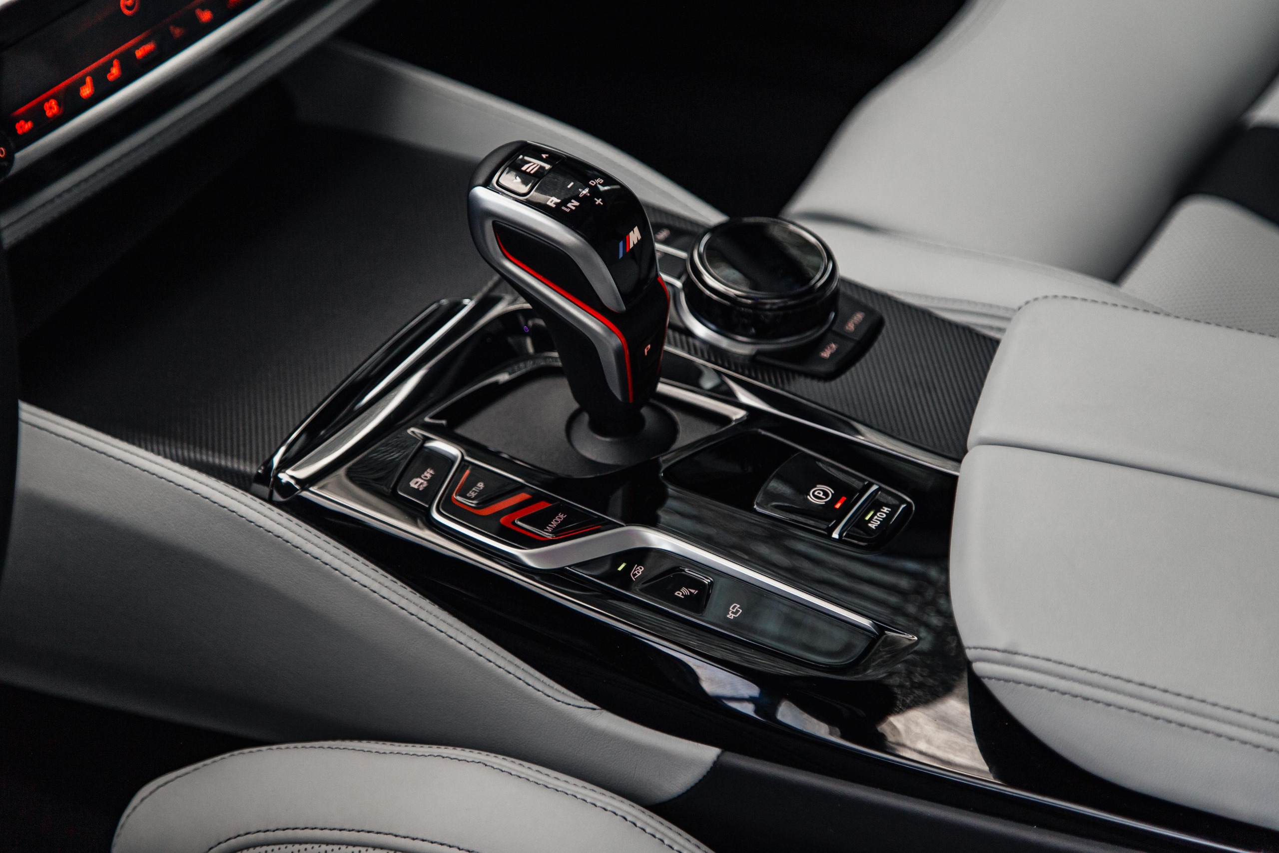 BMW M5 Competition. Photographe de voitures à Paris — Vitalii Motruk