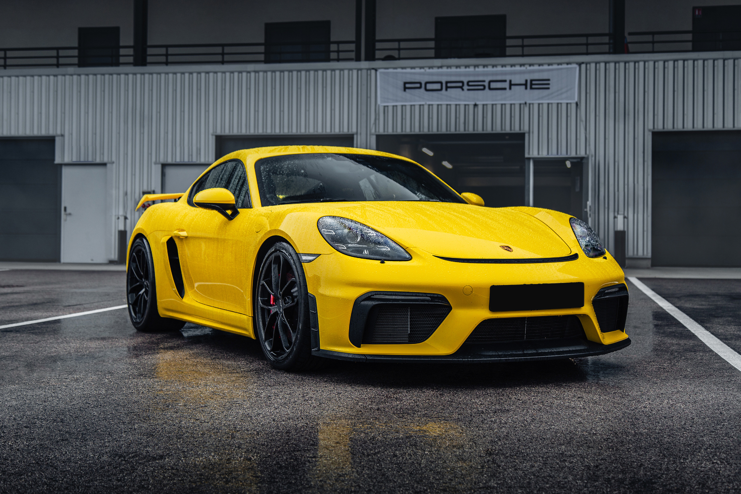 Porsche 718 GT4. Photographe de voitures à Paris — Vitalii Motruk