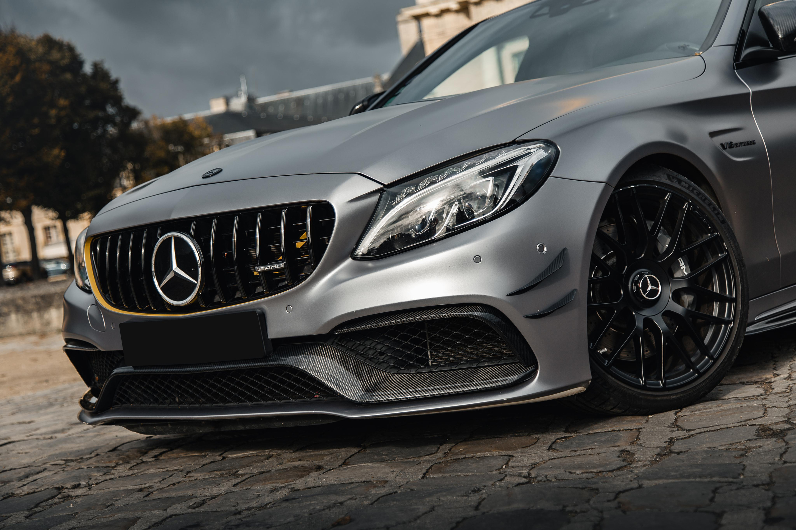 Mercedes-Benz C63 AMG. Photographer in Paris — Vitalii Motruk