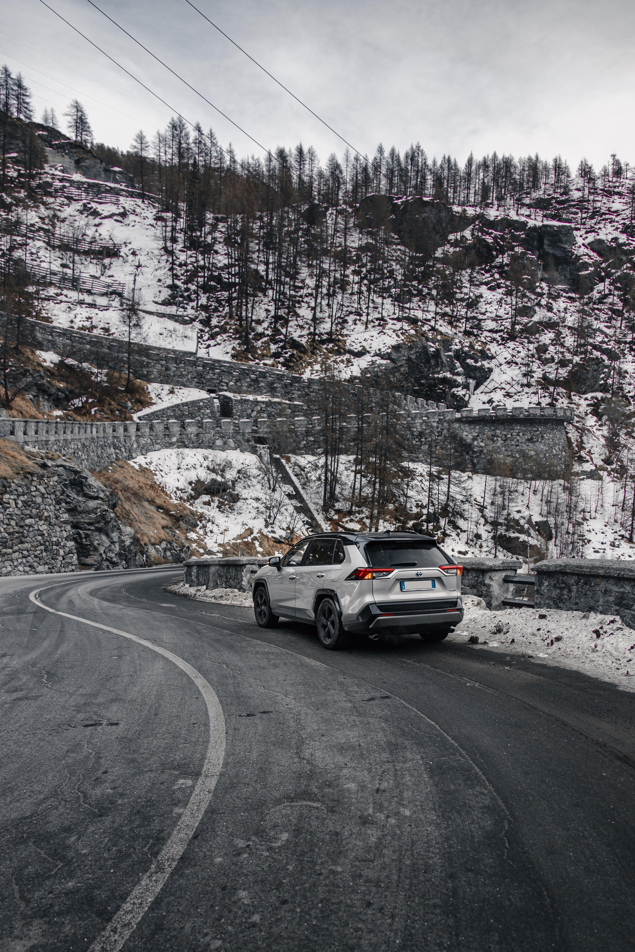 Toyota RAV4. Photographe de voitures à Paris — Vitalii Motruk