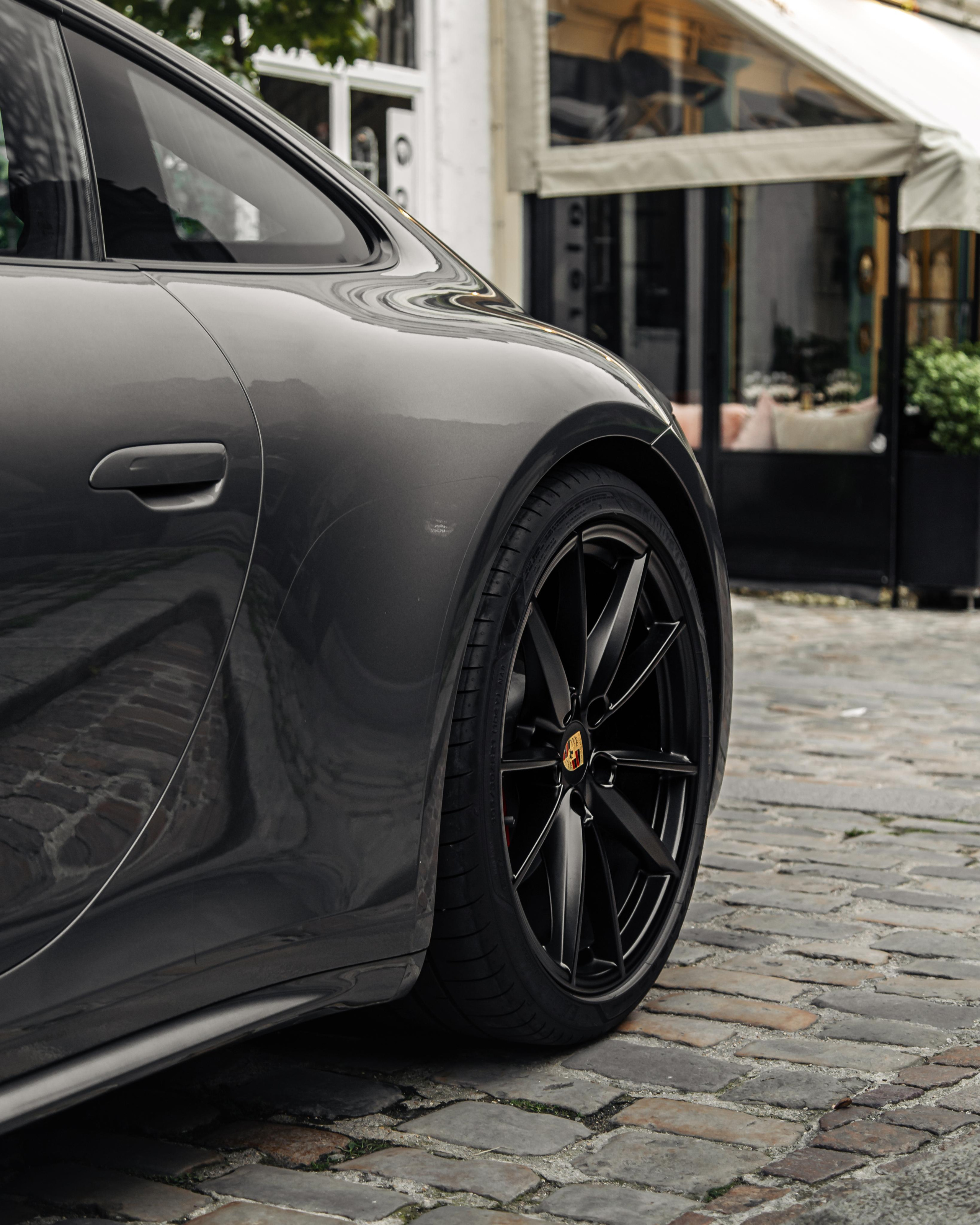 Porsche 911 Carrera S. Photographe de voitures à Paris — Vitalii Motruk