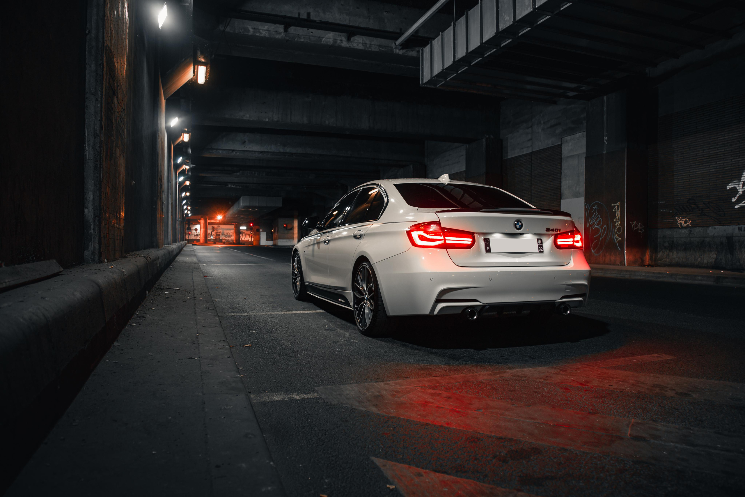 BMW 340i. Photographer in Paris — Vitalii Motruk