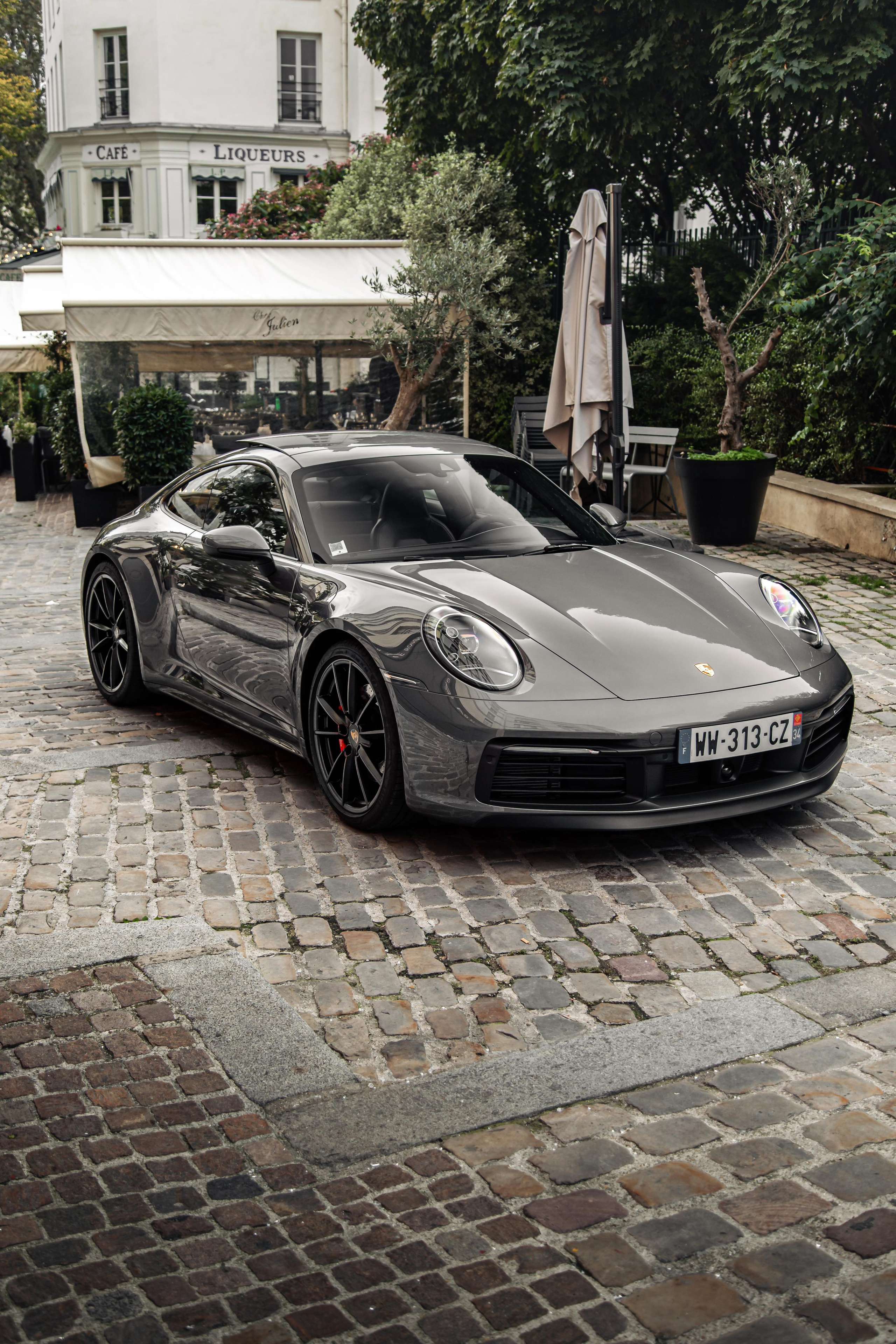 Porsche 911 Carrera S. Photographe de voitures à Paris — Vitalii Motruk