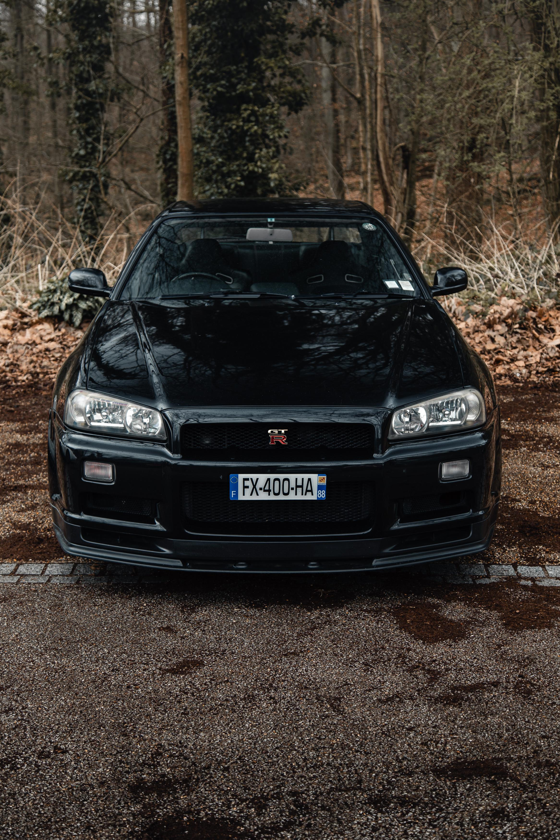 Nissan Meudon. Photographe de voitures à Paris — Vitalii Motruk