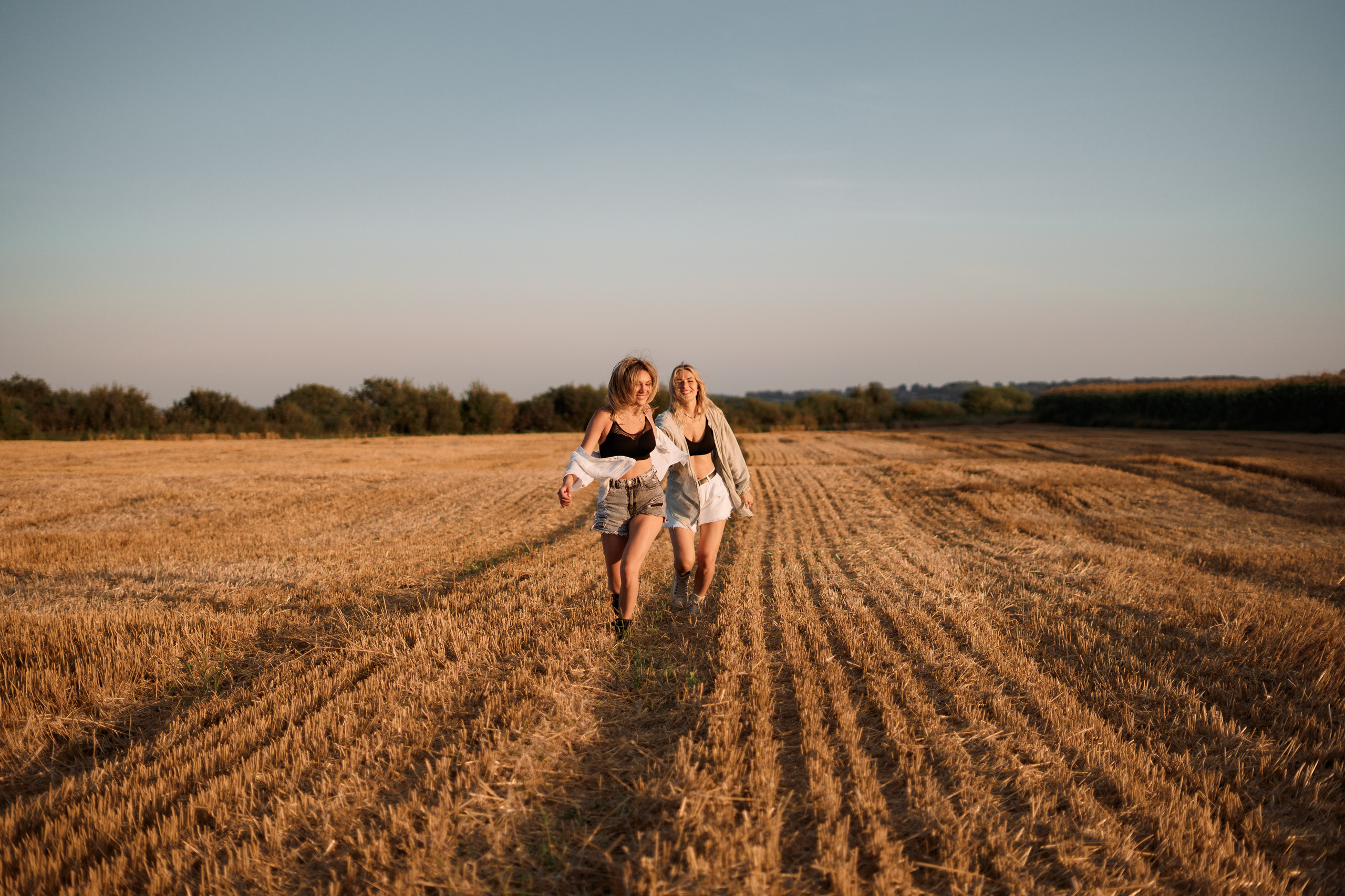 2 sisters. Макар Кириков — свадебный и семейный фотограф Даугавпилс, Рига, Вильну