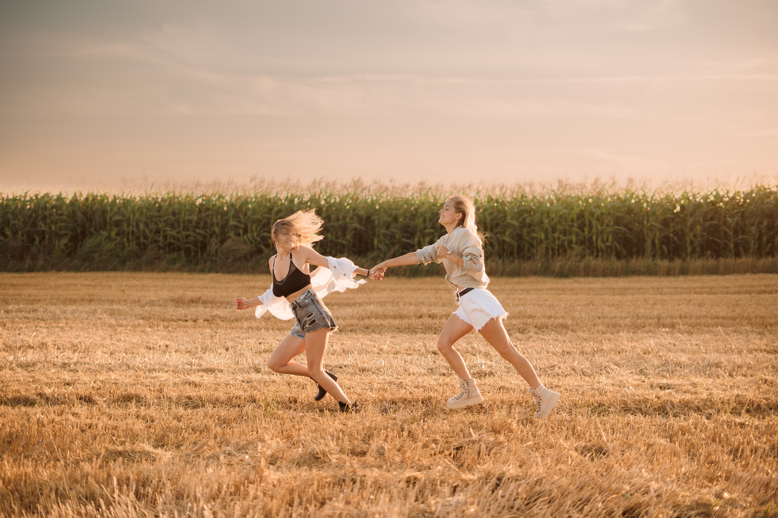 2 sisters. Макар Кириков — свадебный и семейный фотограф Даугавпилс, Рига, Вильну