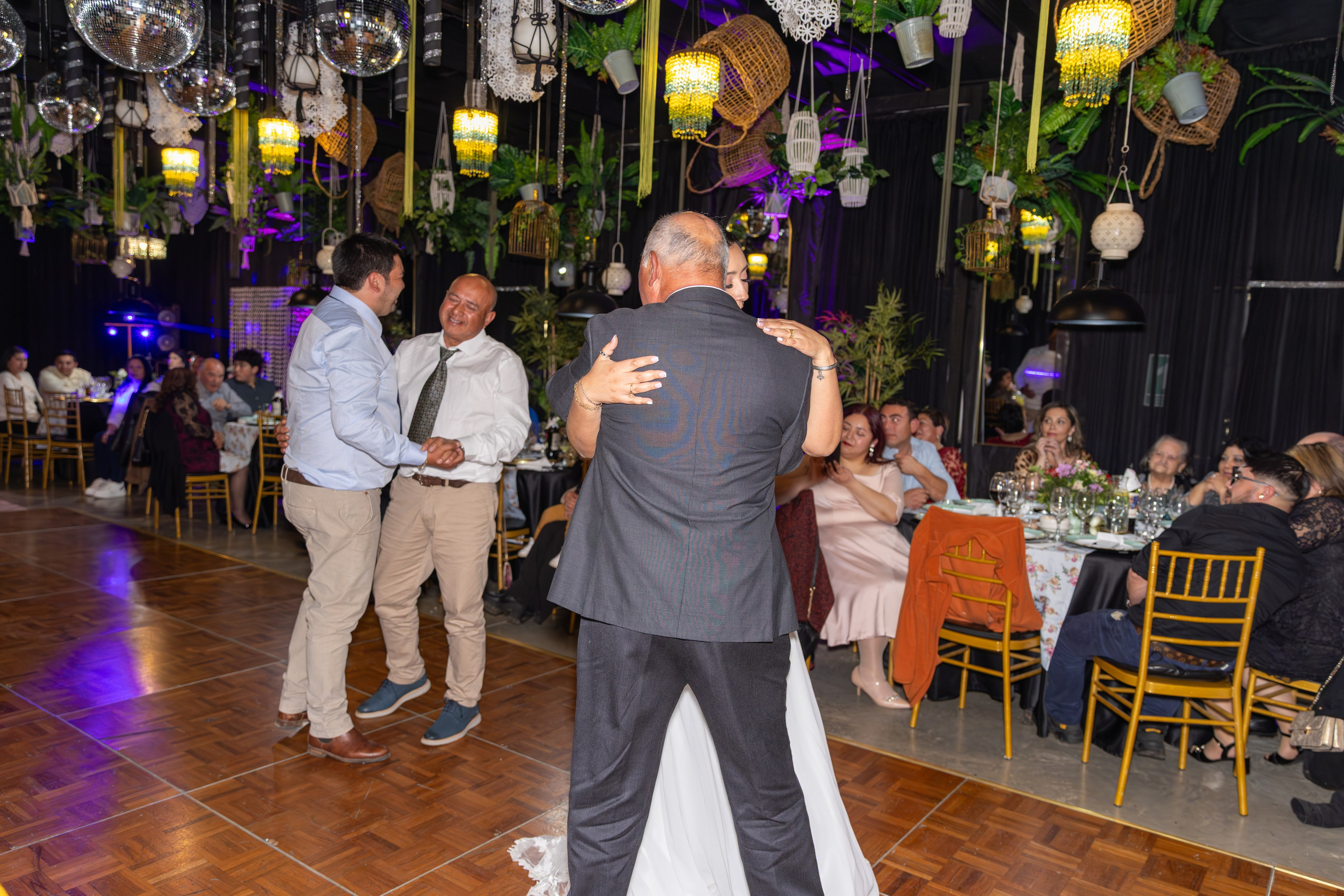 Isamar y Mauro. Dinka & Emilio - El arte de preservar lo que no se repite