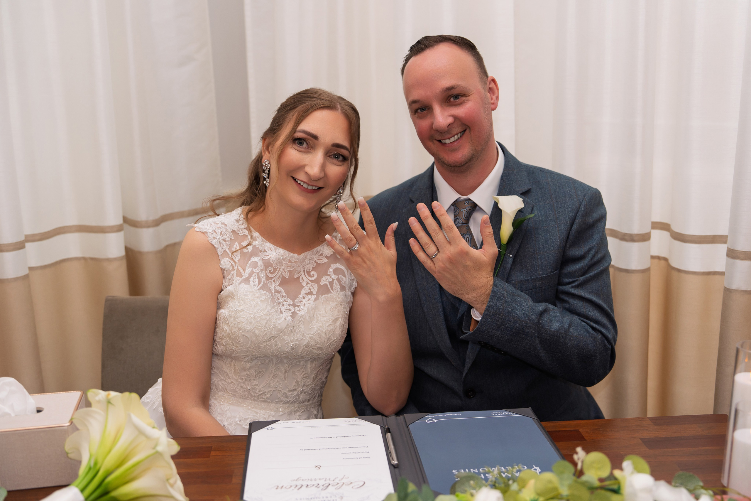 Book a wedding photographer and videographer in London. Wedding photographer in United Kingdom