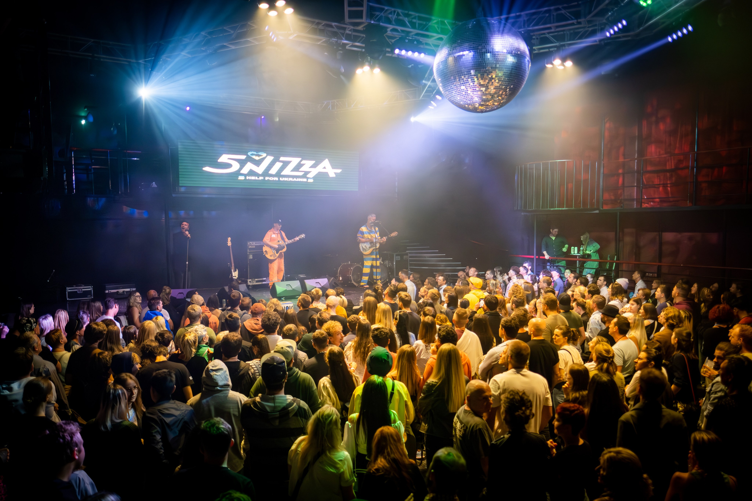 5NIZZA / 2023. Reportage concert portrait photography in the San Francisco Bay Area