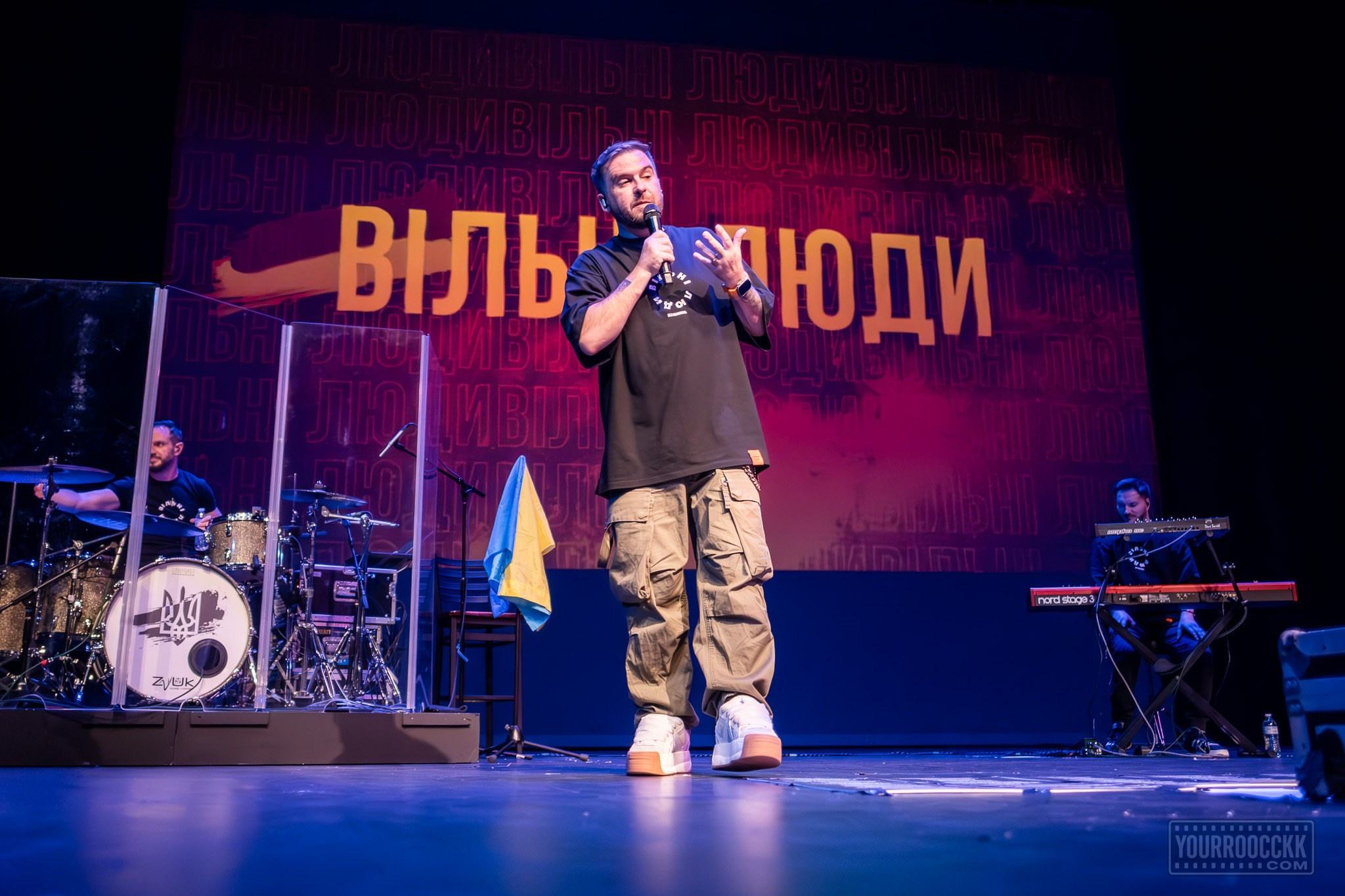 BEZ OBMEZHEN | SACRAMENTO. Reportage concert portrait photography in the San Francisco Bay Area