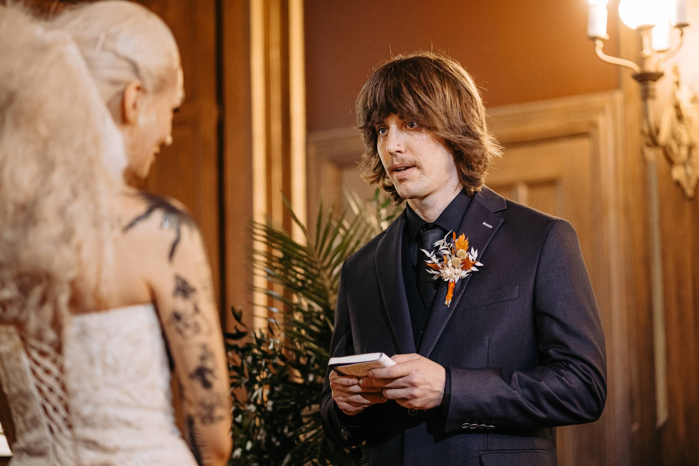 KĀZAS BEZ ROBEŽĀM DISKO STILĀ