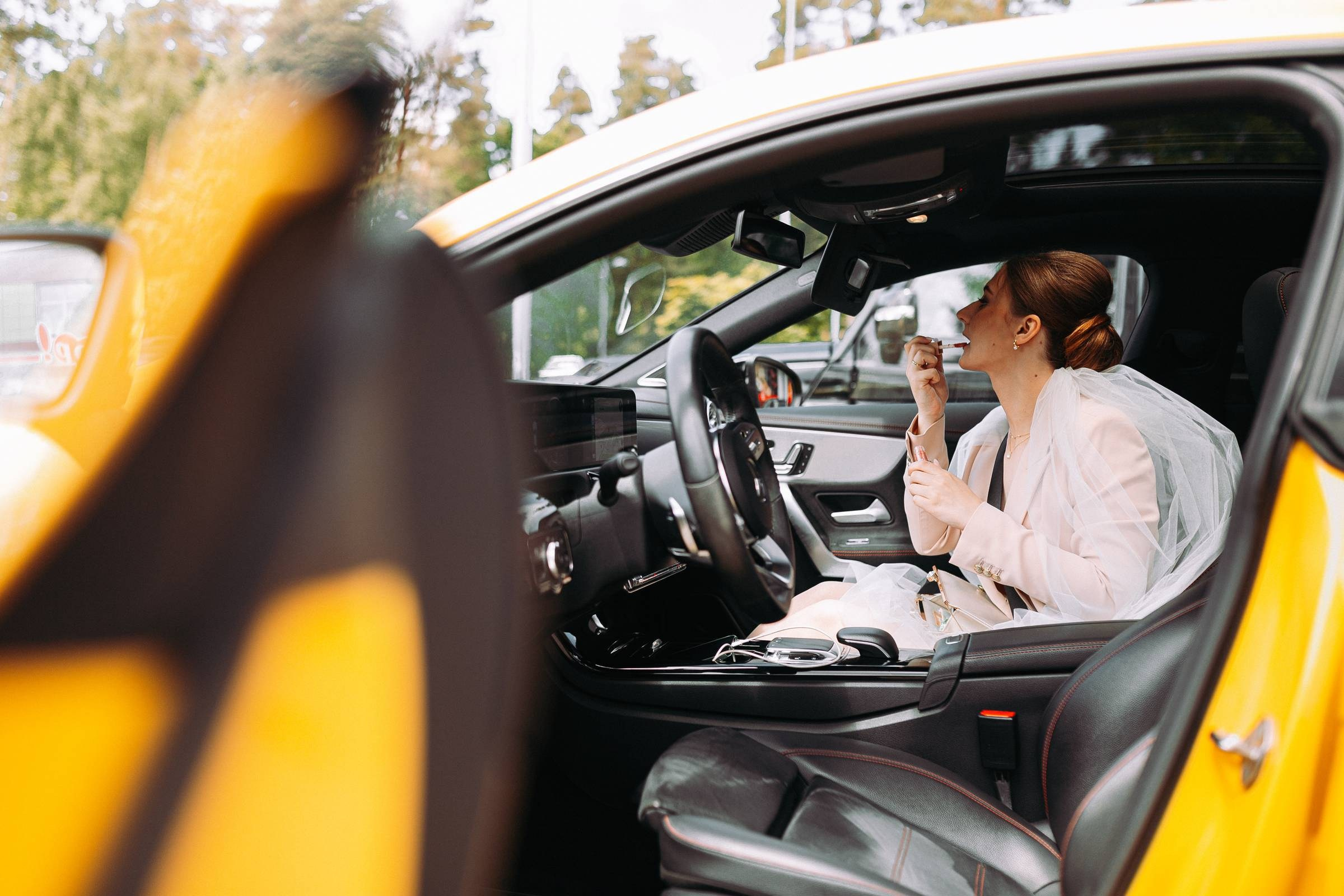 DZELTENAIS VAIRO PRIEKU