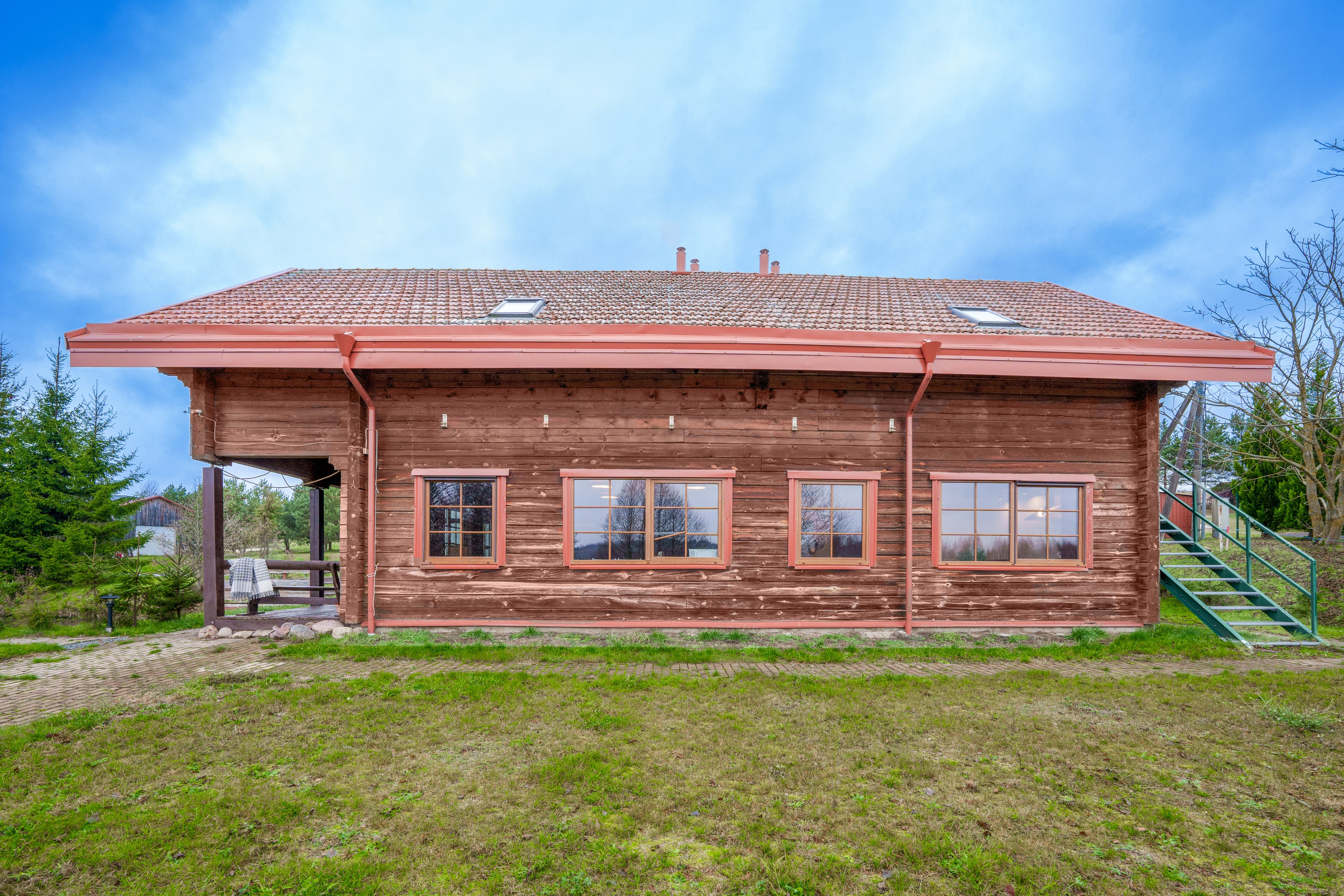 Trakų raj. sodyba. Elina Sapiega fotografė Vilniuje