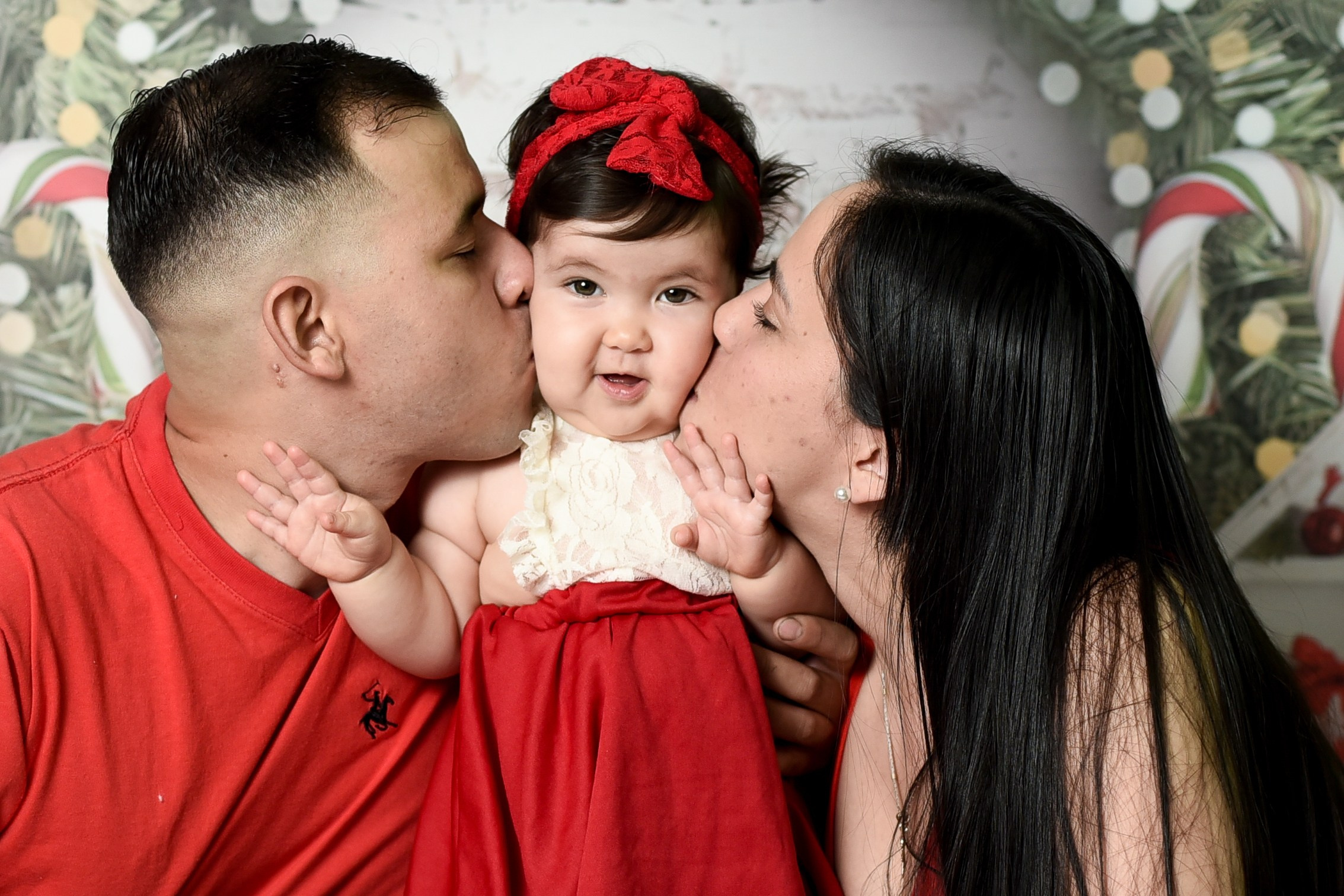 Sesión 1er añito de Juli. Temática: Abejita de Plim Plim +  Mini Sesión Navideña. Fotografo de casamiento en misiones y fotógrafo de familia  Posadas