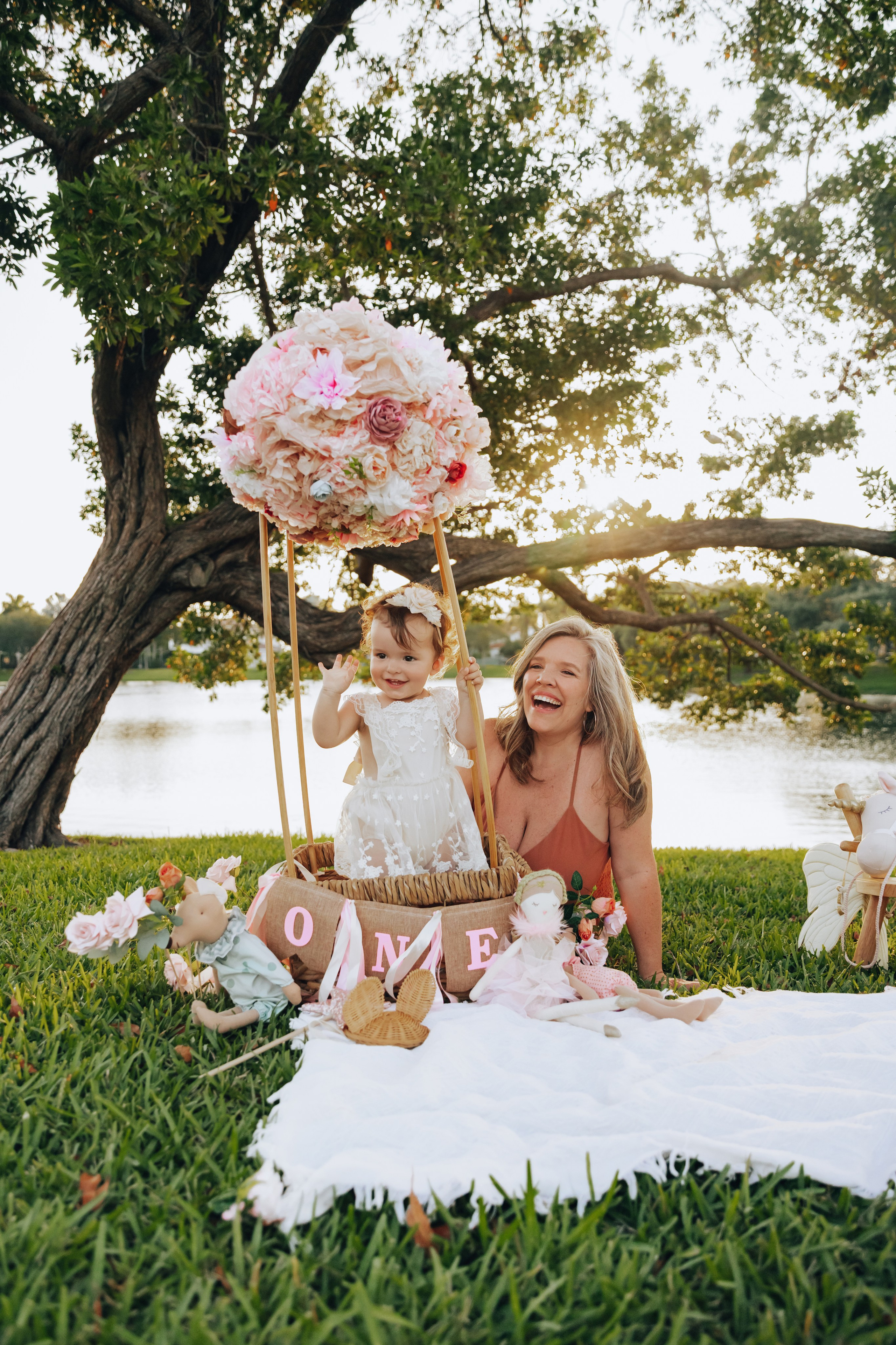 Birthday + props. Photographer in Miami, Family photographer, Event, Wedding