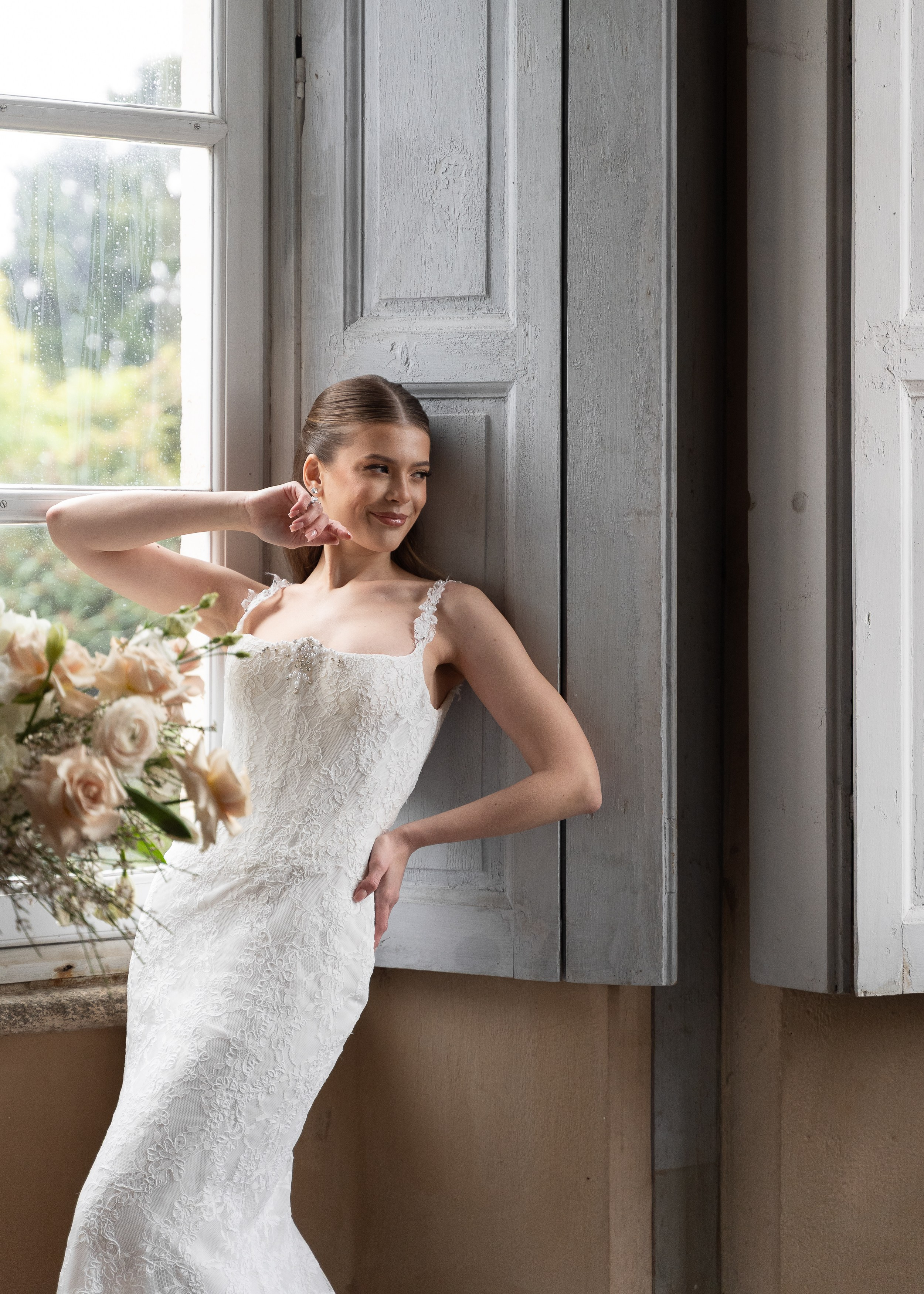 Intimate wedding in Milan. Proposal Photographer in Lake Como