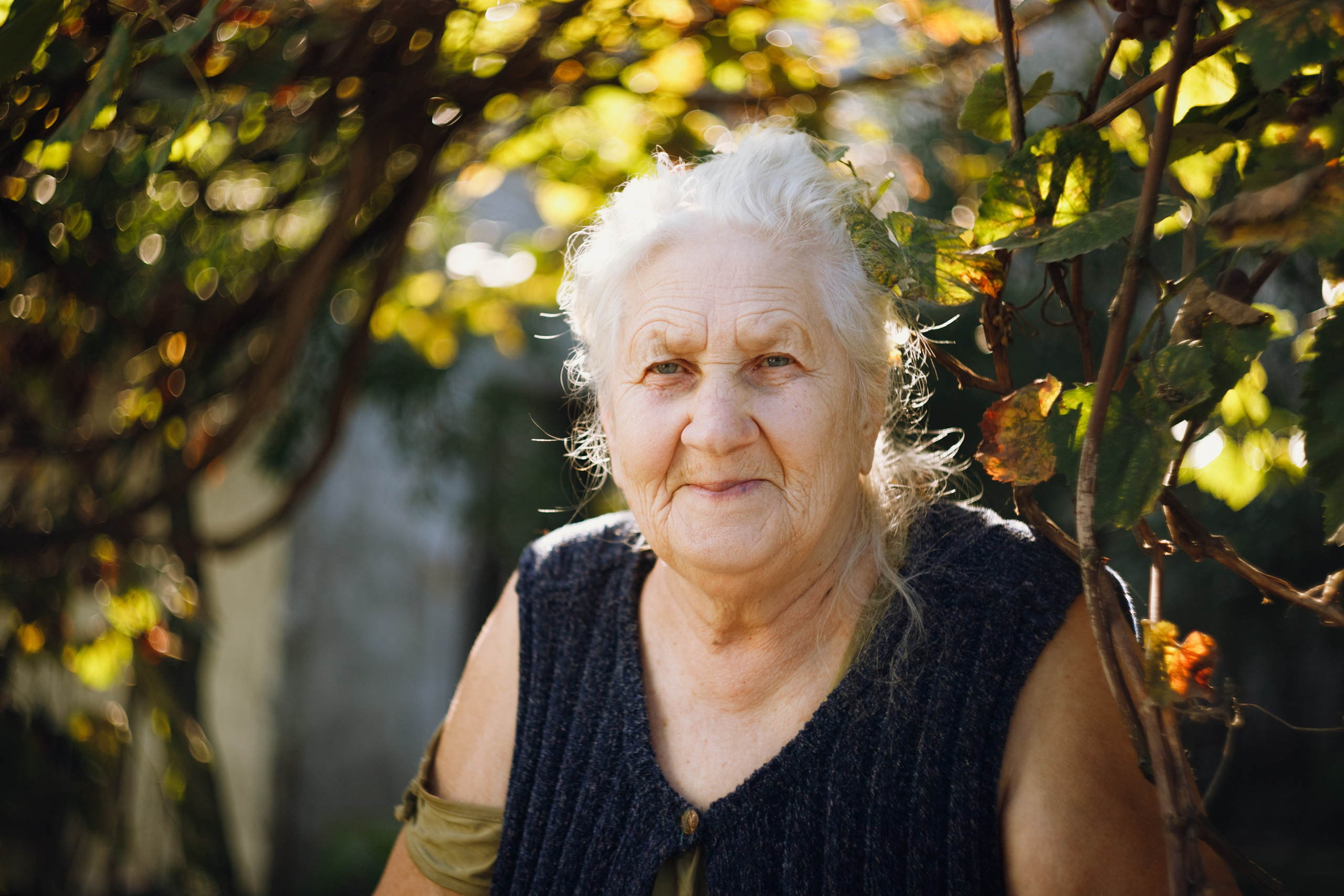 Grandmother's home in Brest. Kaja | fotograf we Wrocławiu | ludzie i psy