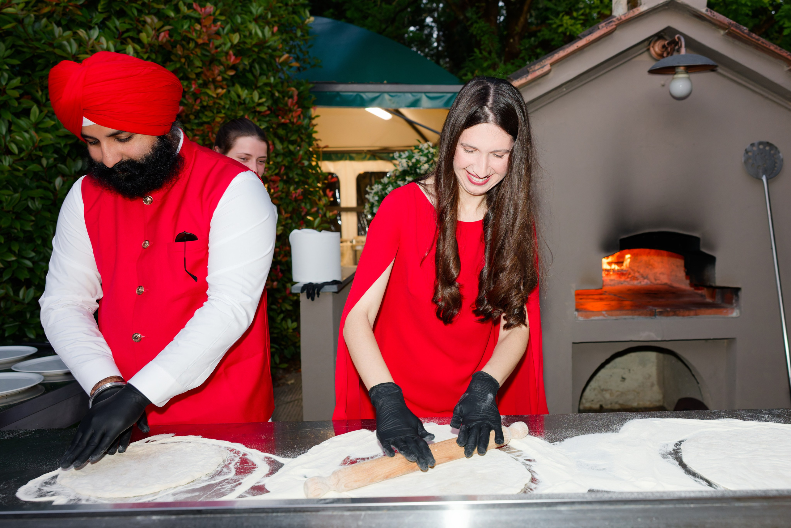 Pizza Party at Tenuta Massini, Florence, Italy. Destination Wedding Photographer — Nikita Burtsev