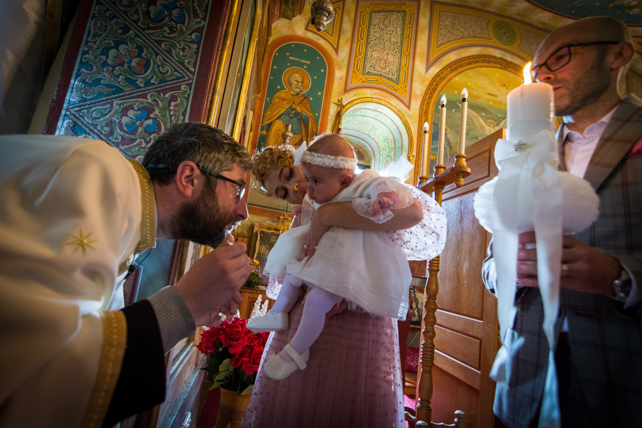 Christening photographer, photo session at home, baby photos, professional baptism photographer Bucharest, family photo session, baby photo session, baptism photos at home, baby preparation photos, baby baptism, baptism customs, baptism photographer, baptism photo offer, professional photographer Bucharest, baptism