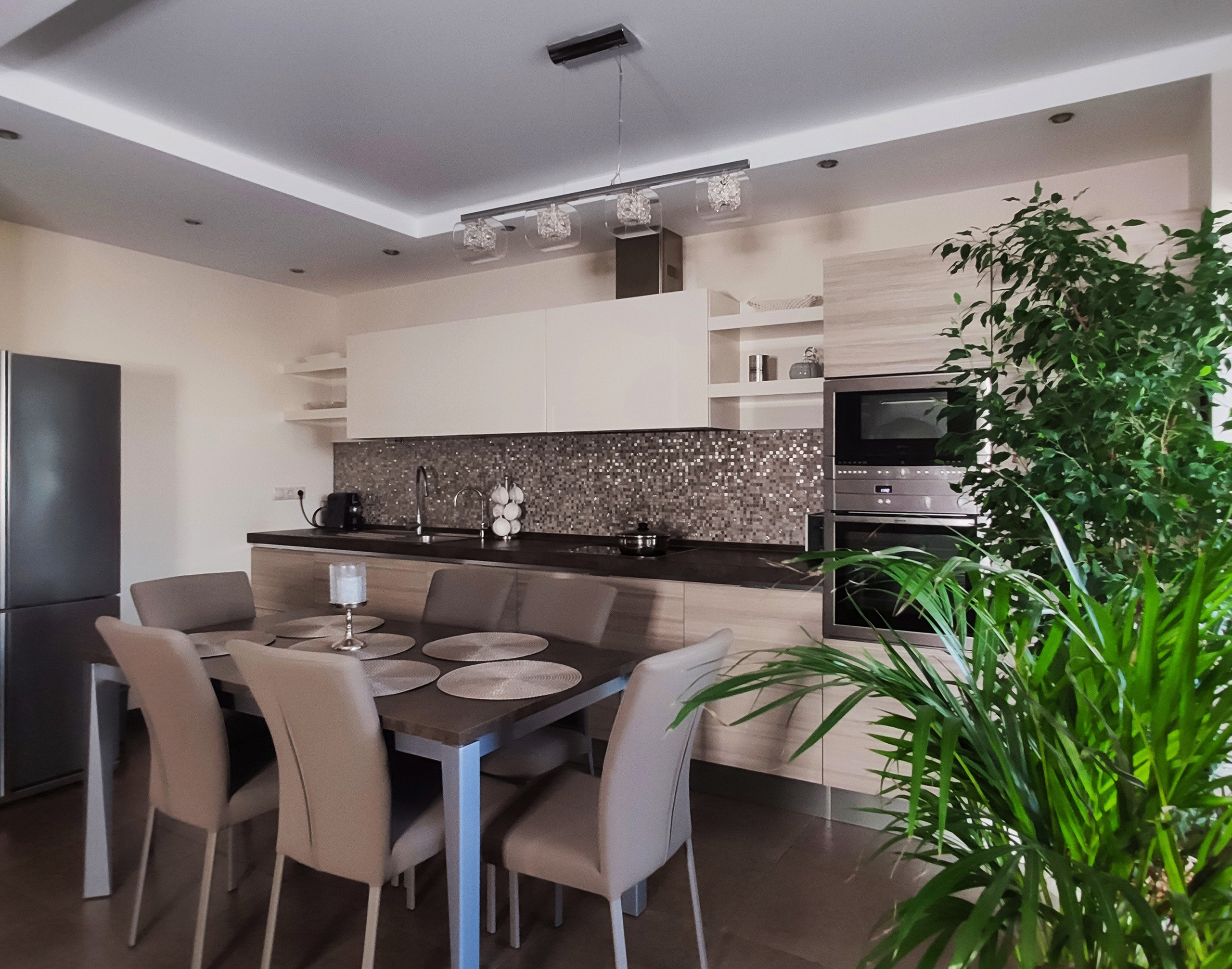 🔮 КЕЙС: «ГАРМОНИЯ ПРОСТРАНСТВА: РЕМОНТ У ЖАКЛИН'». Change4Life: медитации, выгорание, мягкие навыки, ретриты