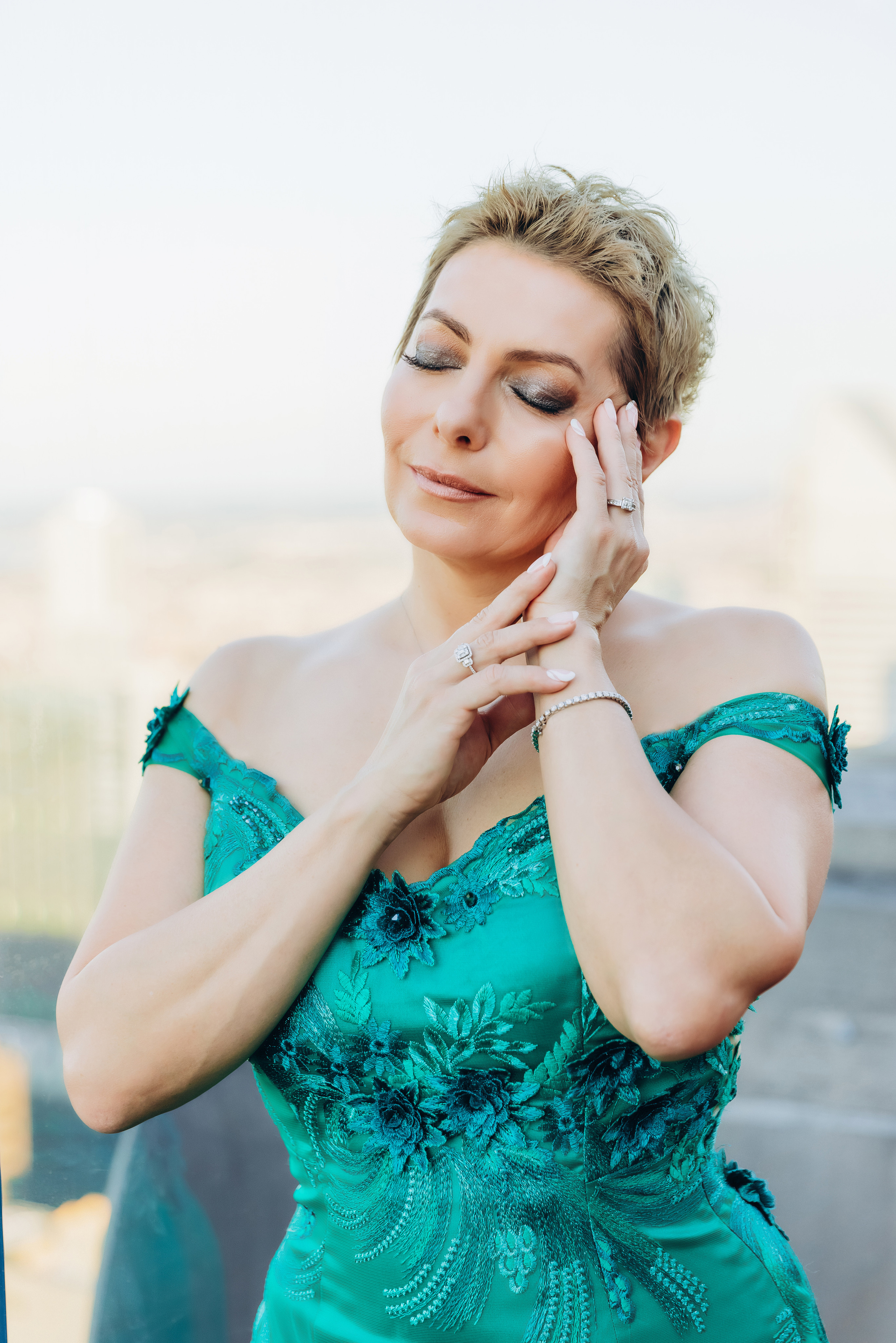 HELEN. Pittsburgh wedding and family photographer